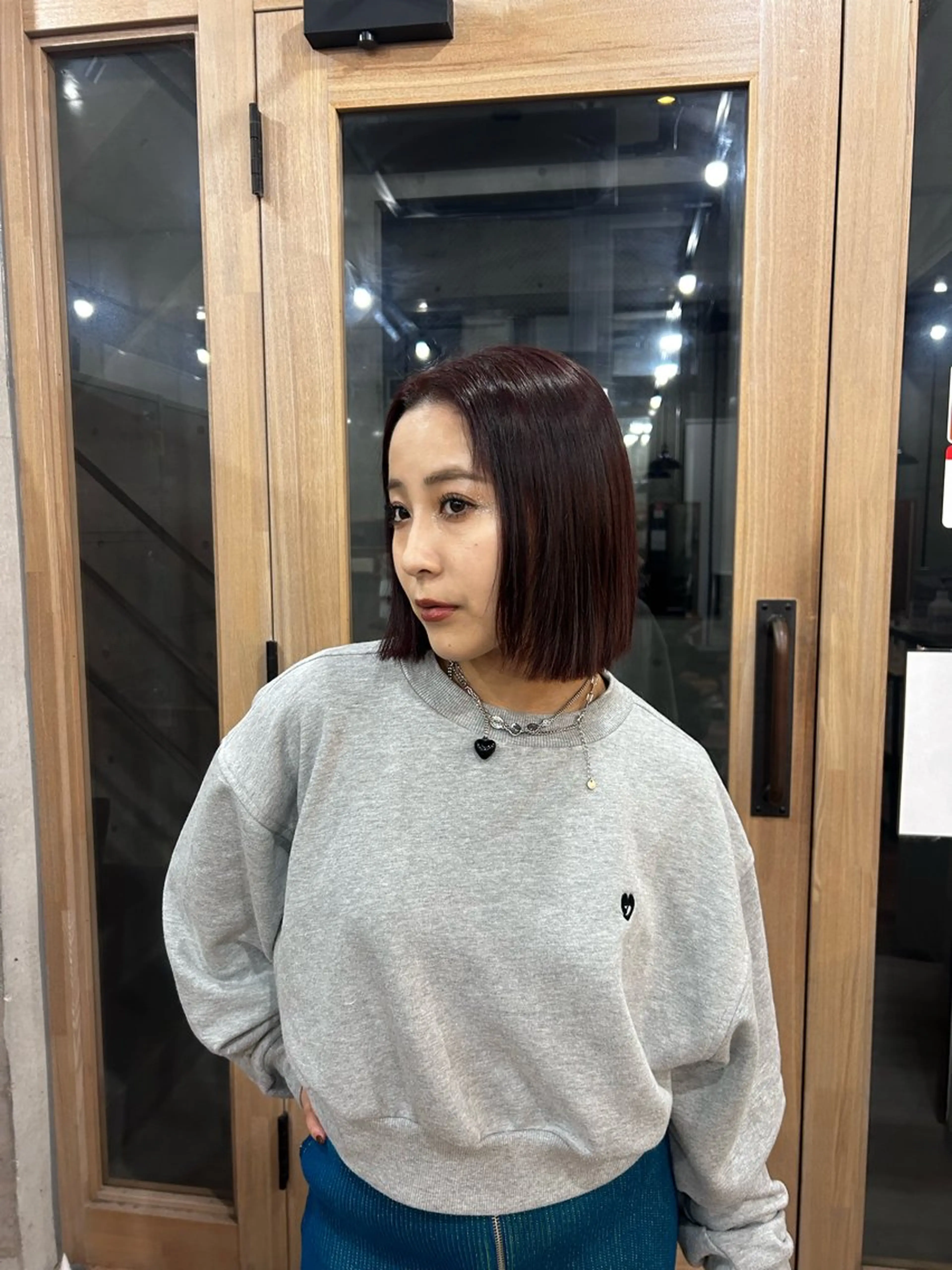 ミディアム カラー ブリーチ ブリーチなしカラー レッドカラー 若林 玲奈のヘアスタイル