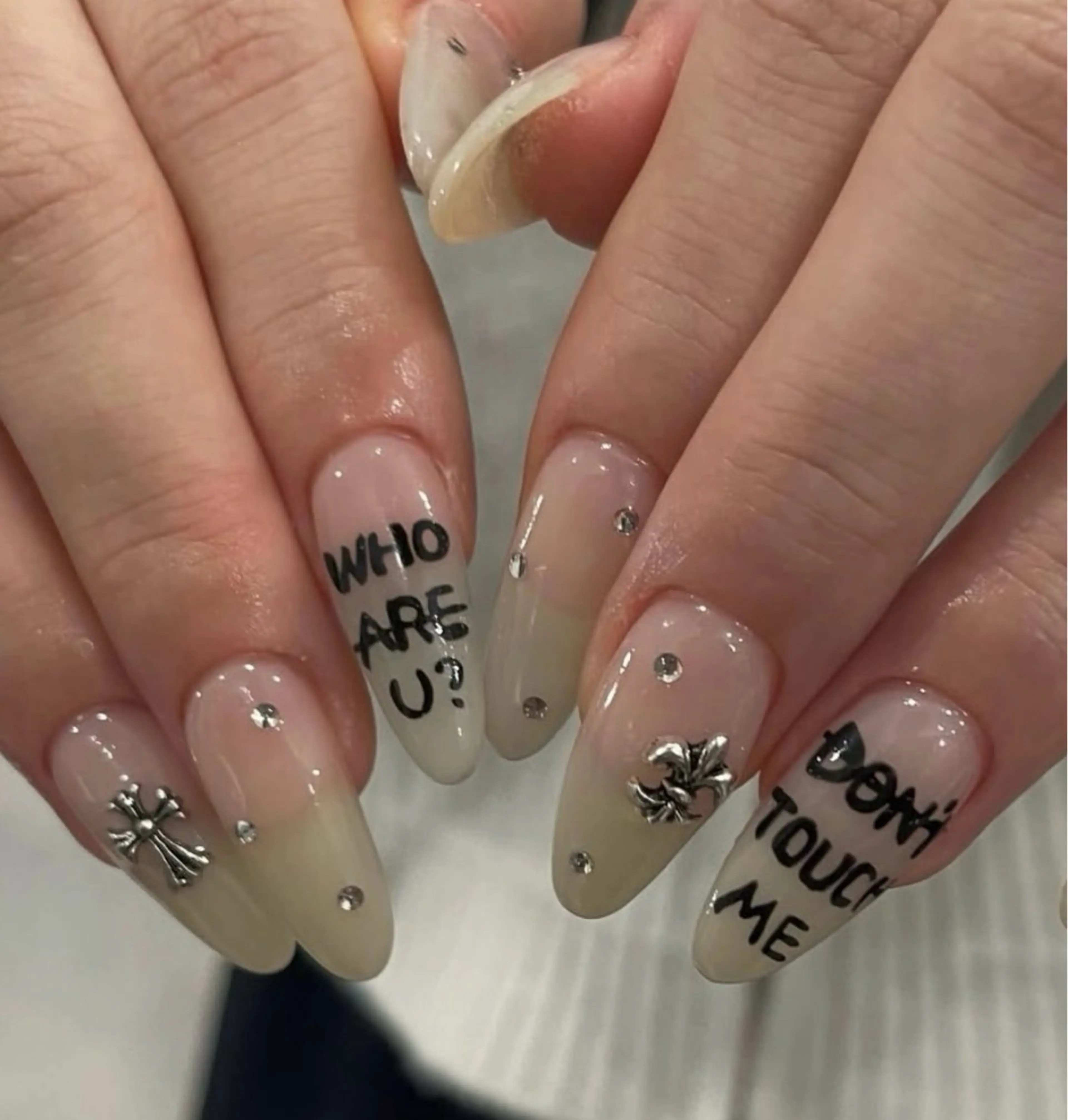 ネイル アートネイル フレンチネイル ジェルネイル ニュアンスネイル オフィスネイル ハンドネイル Ryunail所属・Ryu Nail NekoChanのネイルデザイン