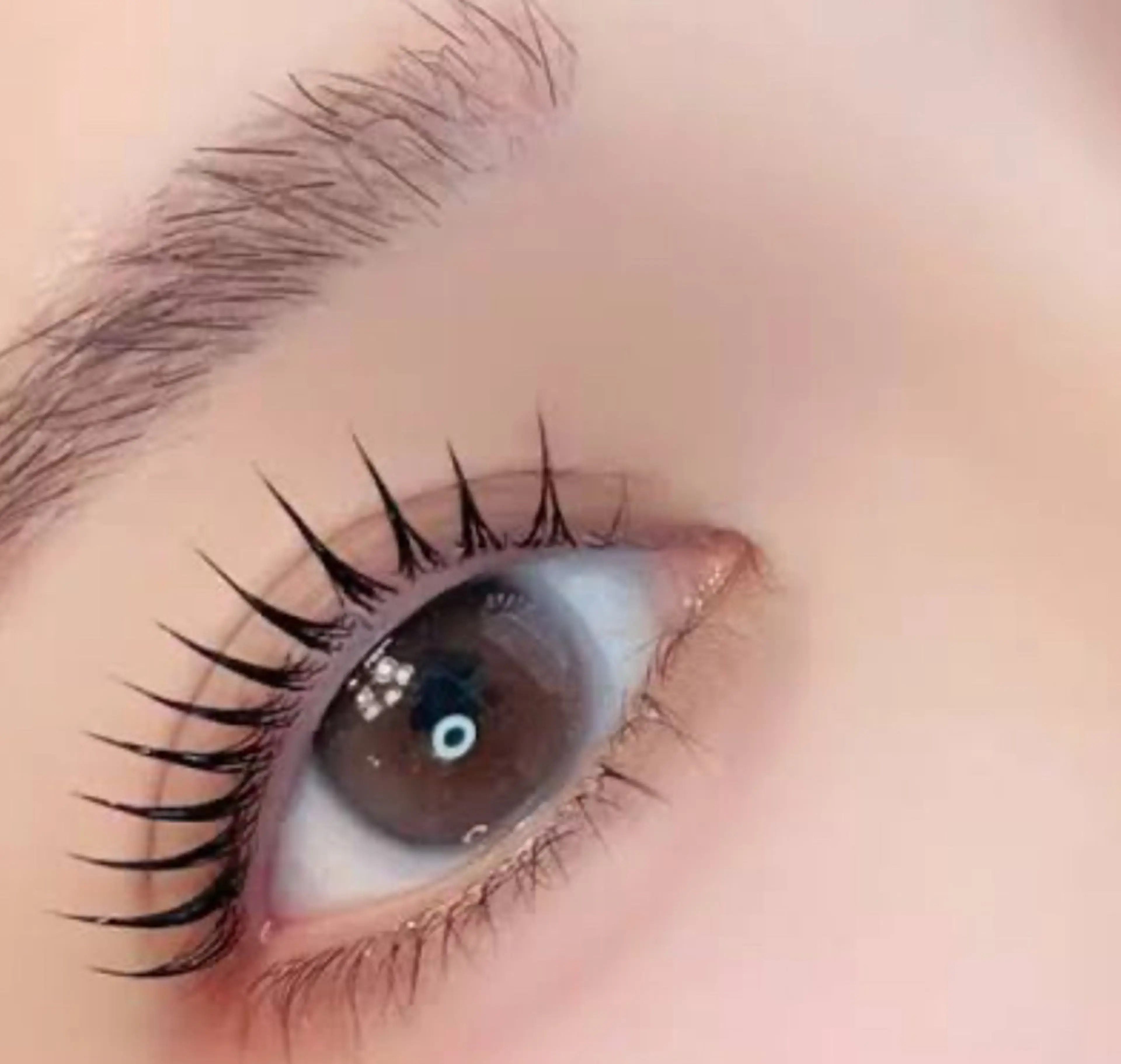 マツエク・マツパ FLY NAIL&Eyelash Salon 梅田店所属・YUKI FUKUMARUのマツエク・マツパデザイン