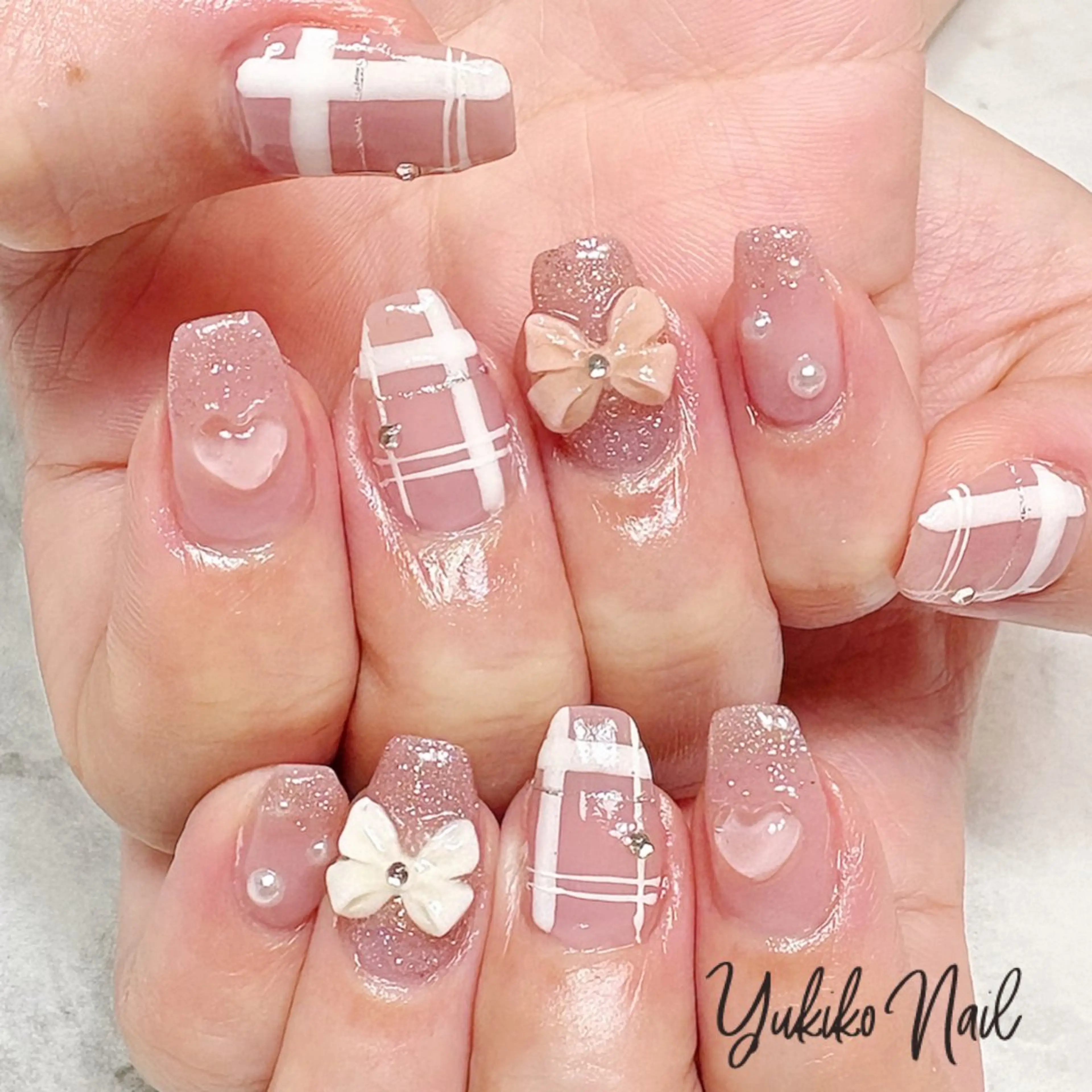 ネイル ガーリー 韓国ネイル ピンク リボン ワンホンネイル ハンドネイル ユキコ ネイルのネイルデザイン