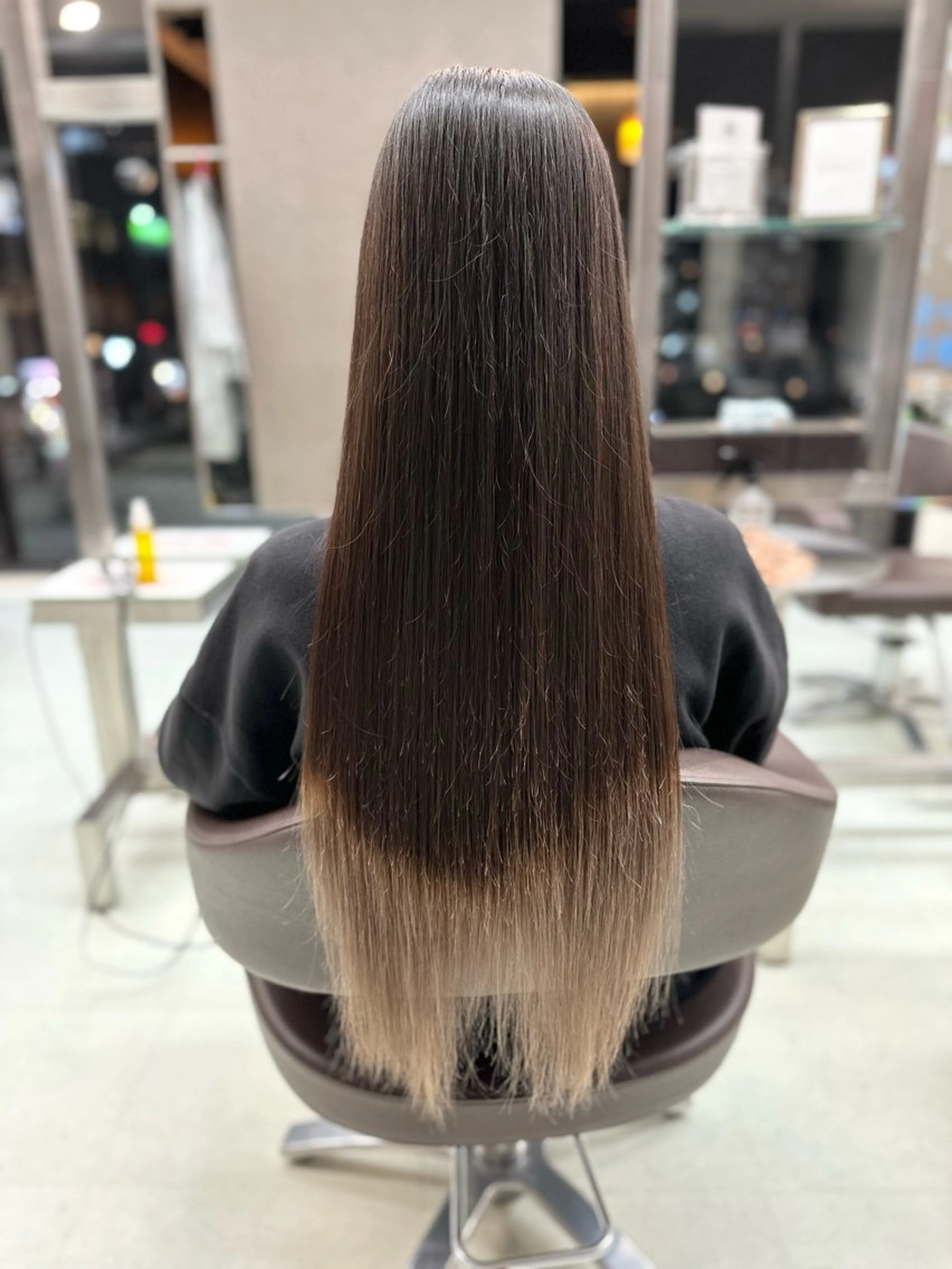 ロング 髪質改善 トリートメント 新井優馬｜縮毛矯正/ 地毛風ストレートのヘアスタイル