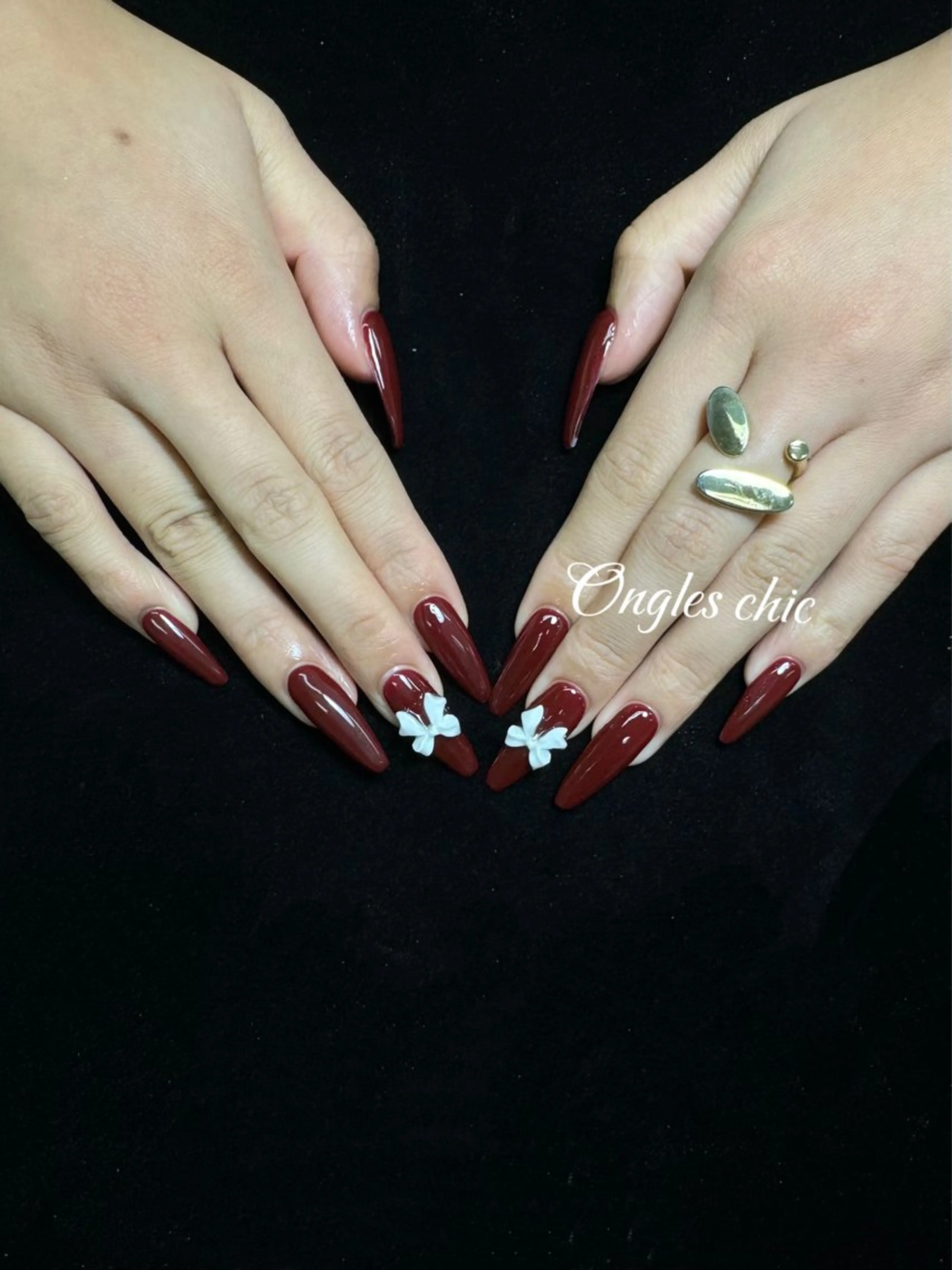 ネイル ハンドネイル ハンドケア ongles chicのネイルデザイン