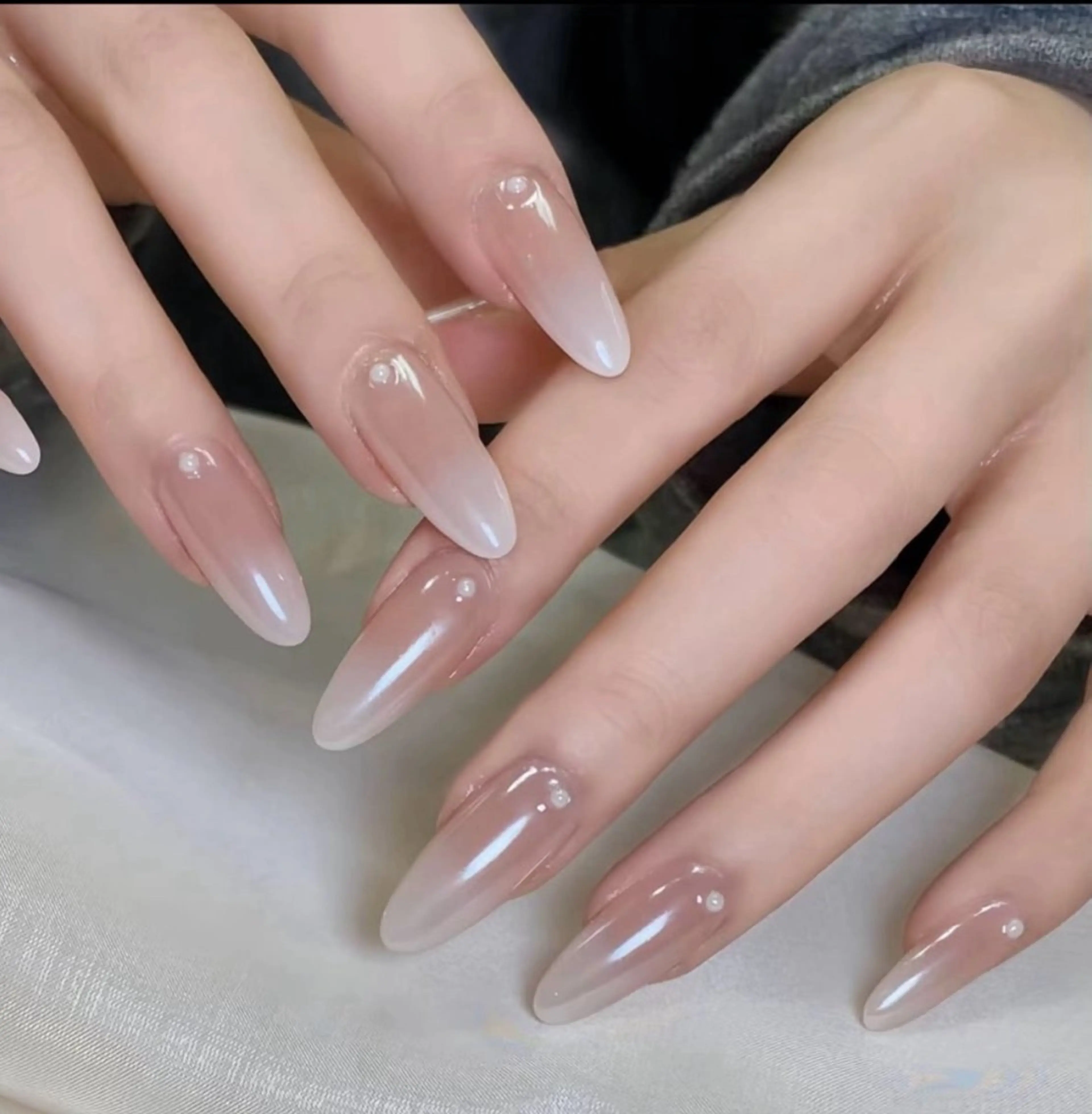 ネイル モナ& あきのネイルデザイン