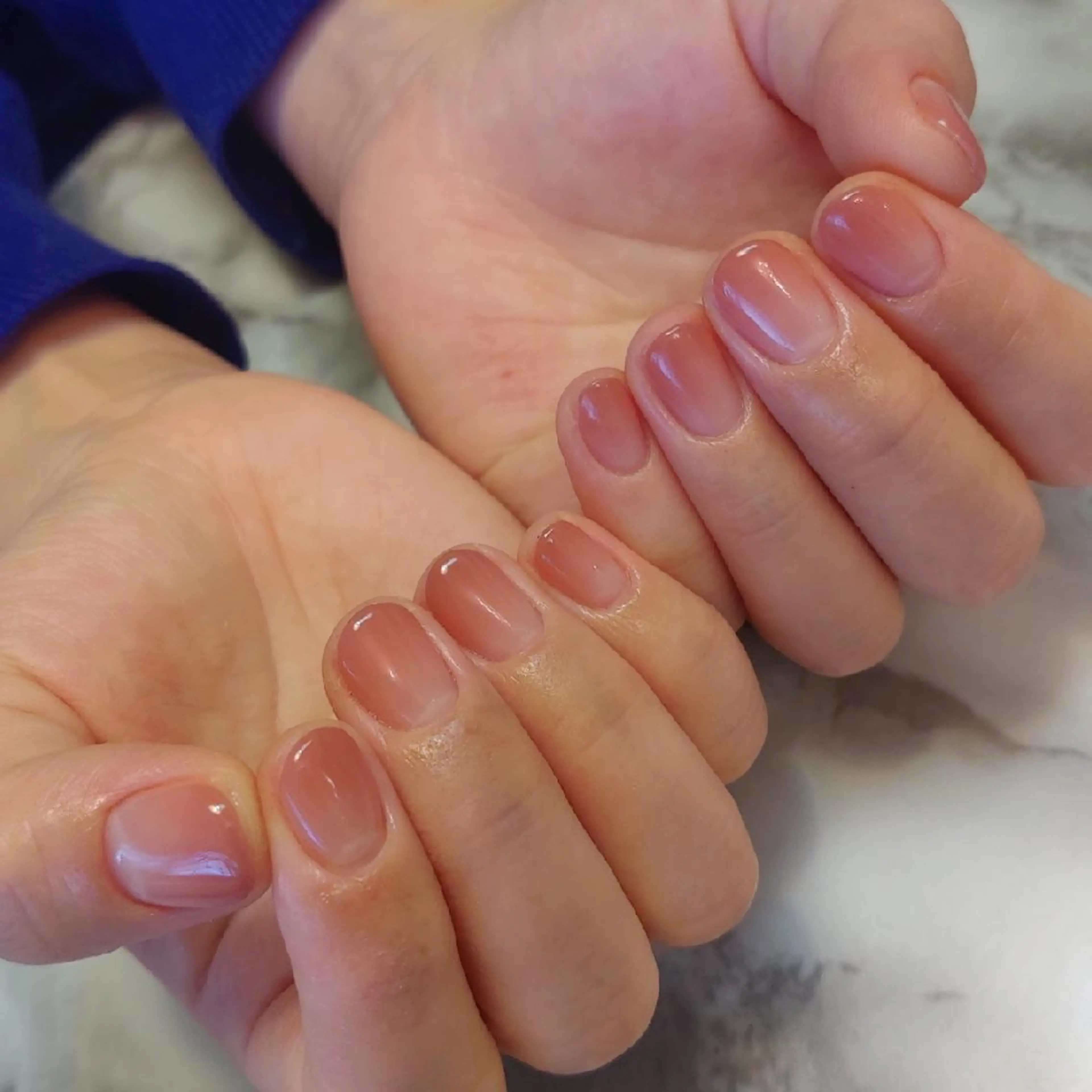 ネイル グラデーション ジェヌインネイル 河内のネイルデザイン