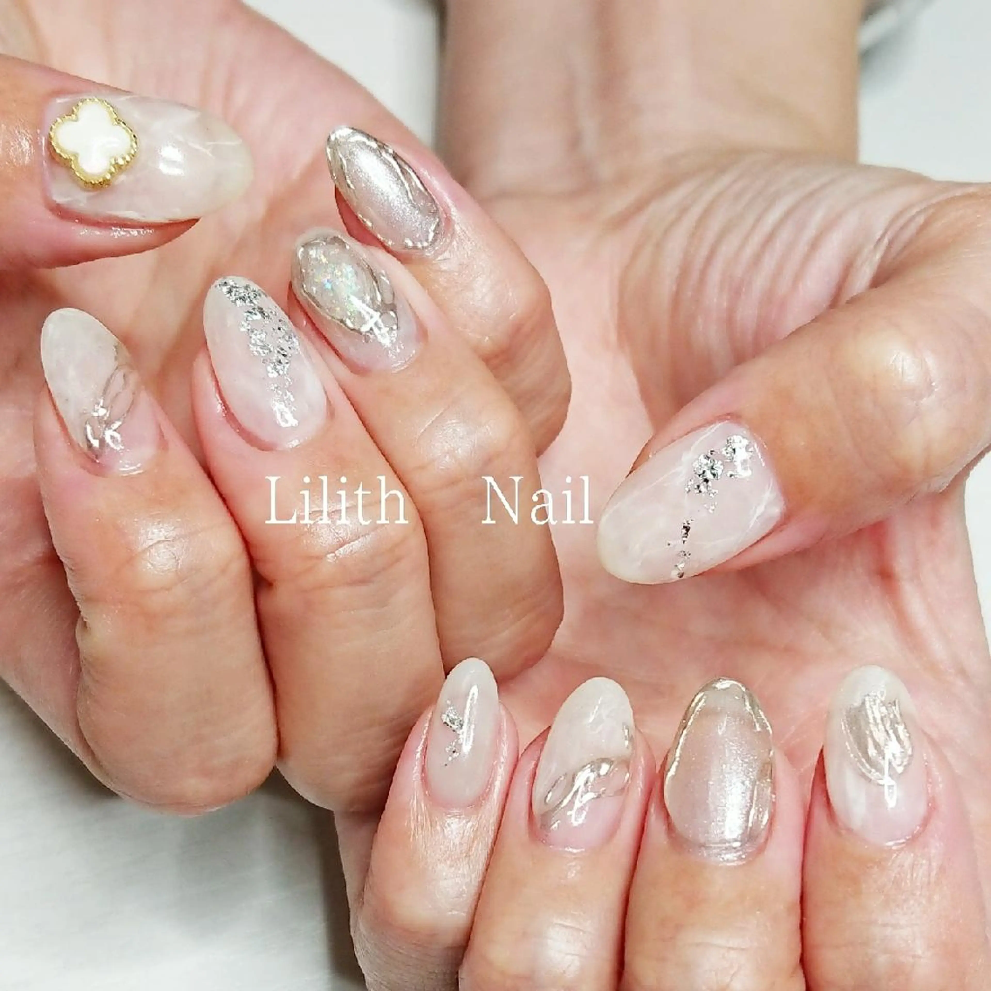 ネイル ニュアンスネイル ハンドネイル Lilith Nailのネイルデザイン