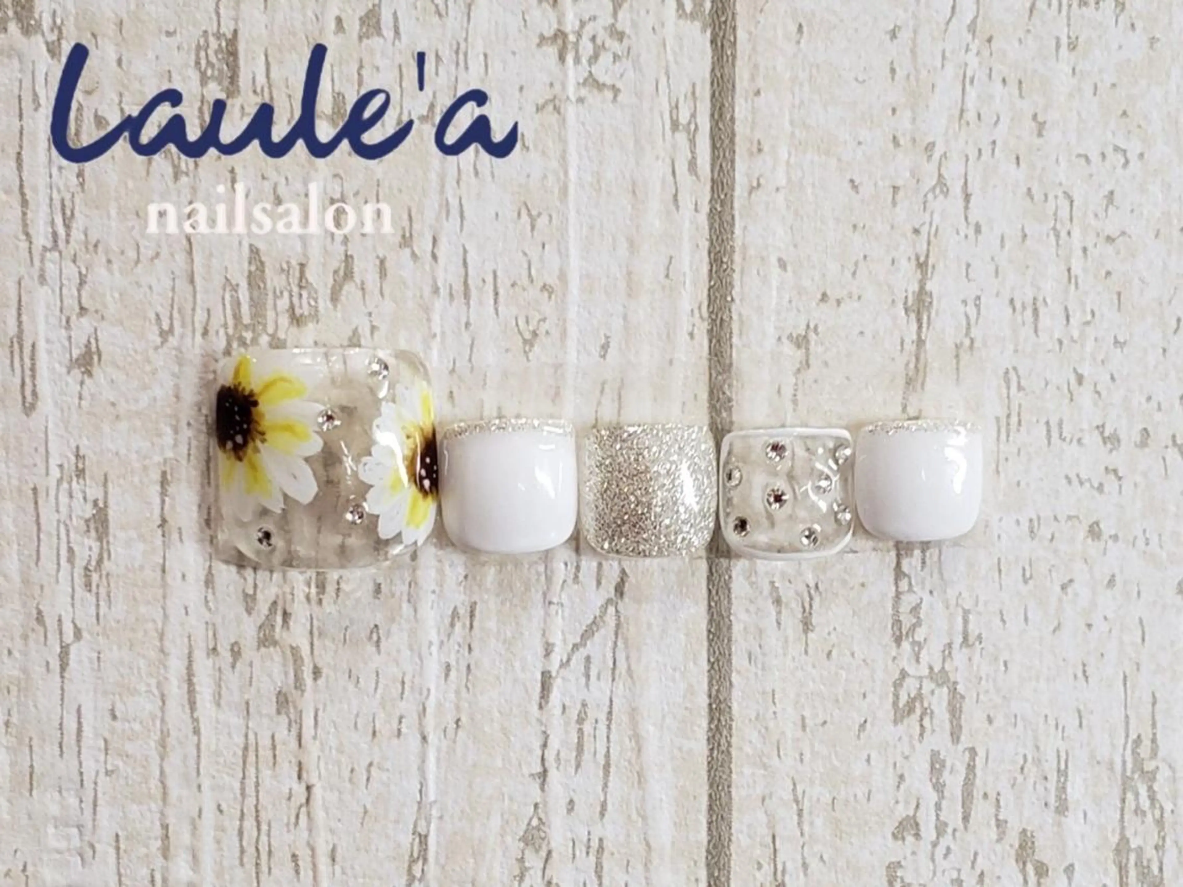 ネイル フットネイル Laule’a 昭島店のネイルデザイン