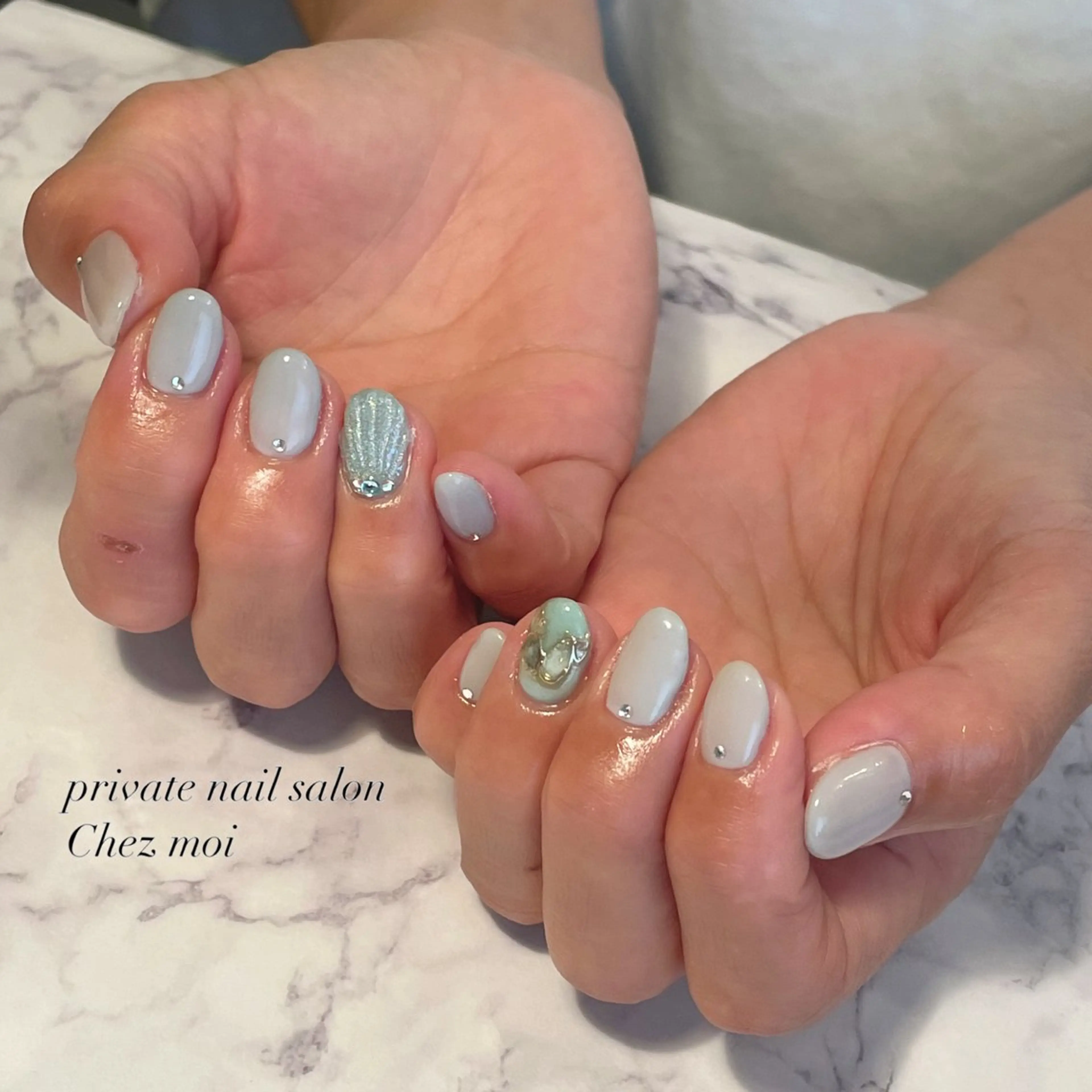 ネイル KOMINE TOMOKOのネイルデザイン