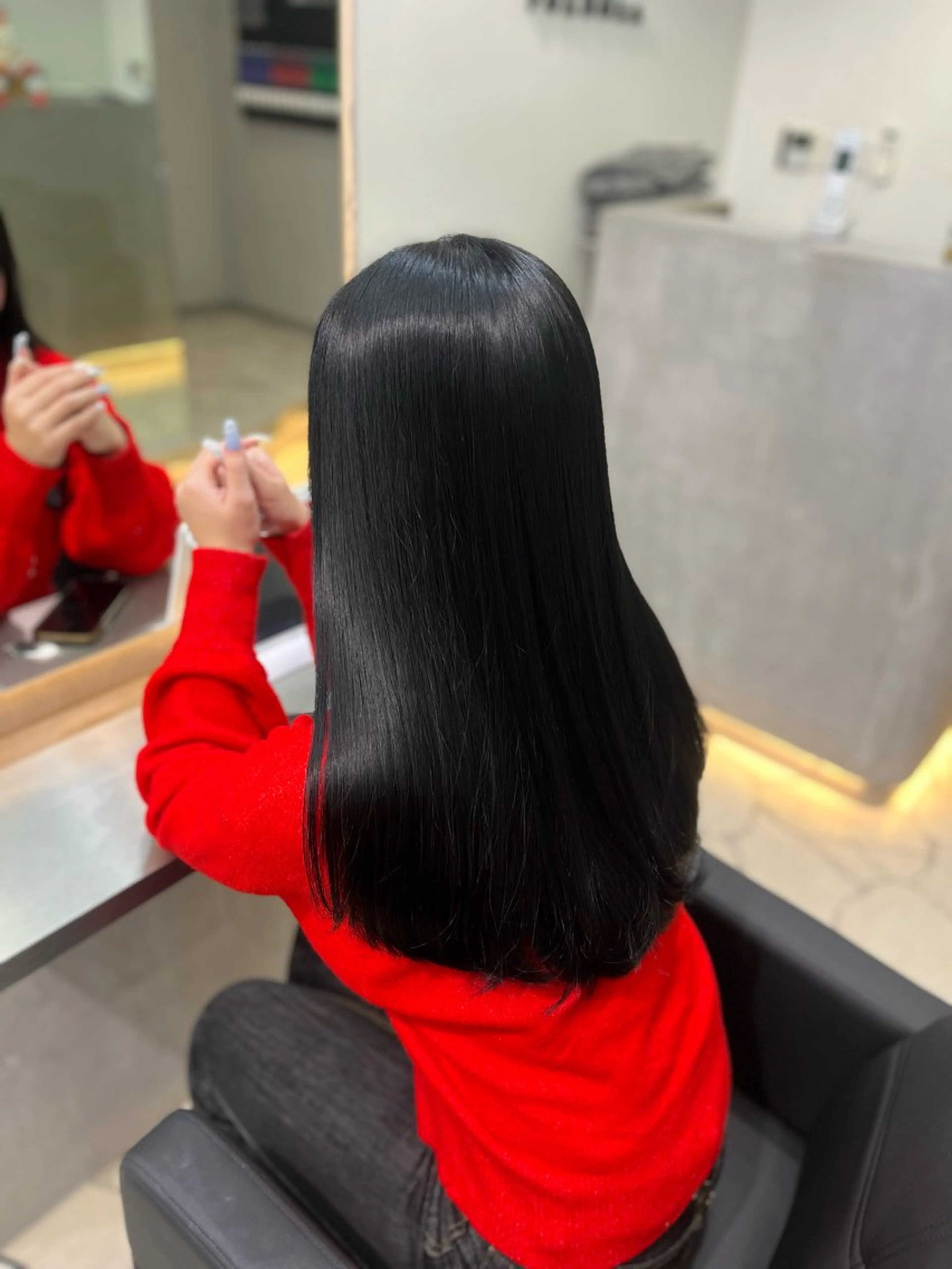 ロング カラー シールエクステ ブリーチ ダブルカラー ハイトーンカラー ブリーチなしカラー lapis福岡天神 まいのヘアスタイル