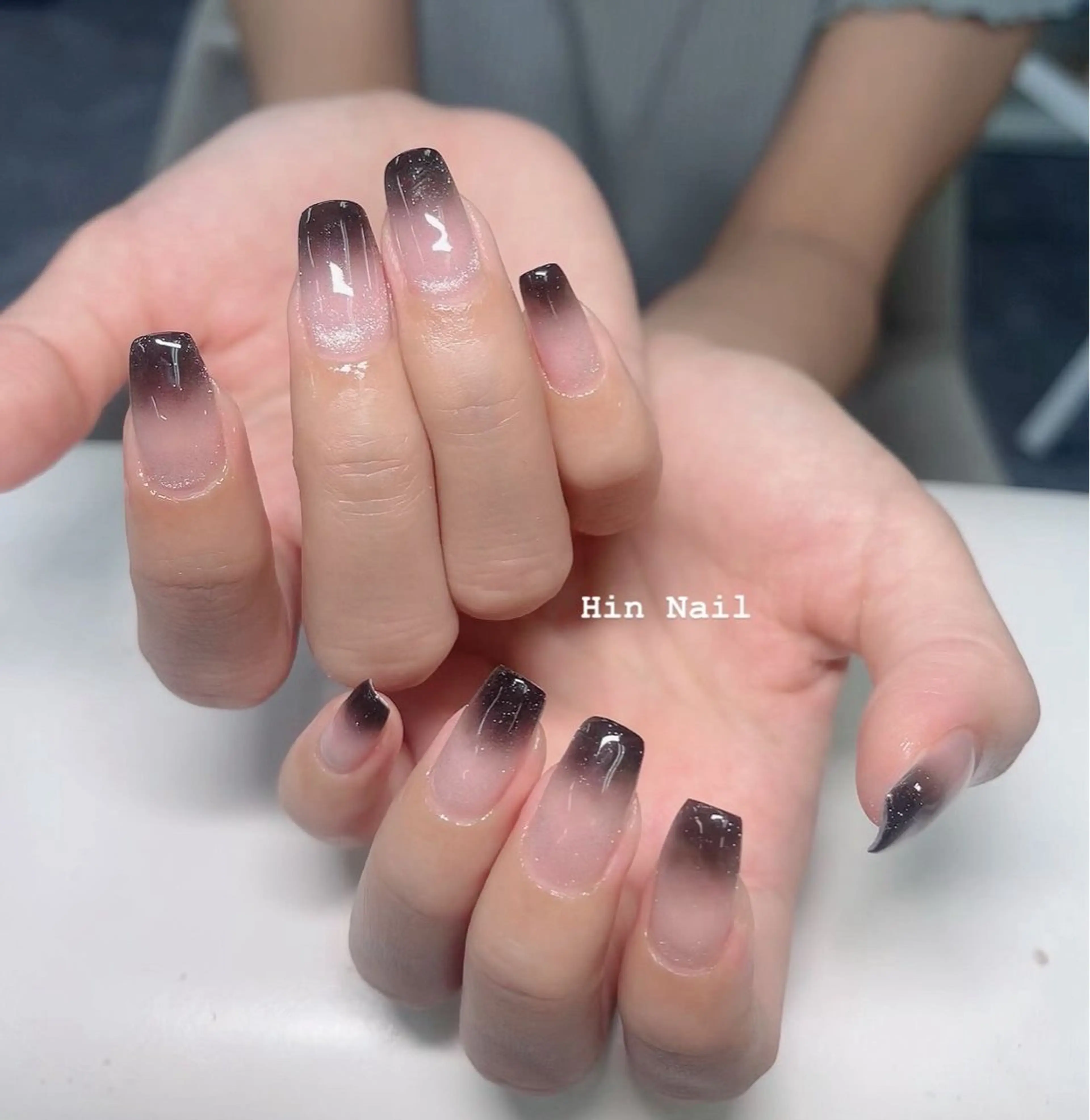 ネイル マグネットネイル ハンドネイル HIN NAILのネイルデザイン