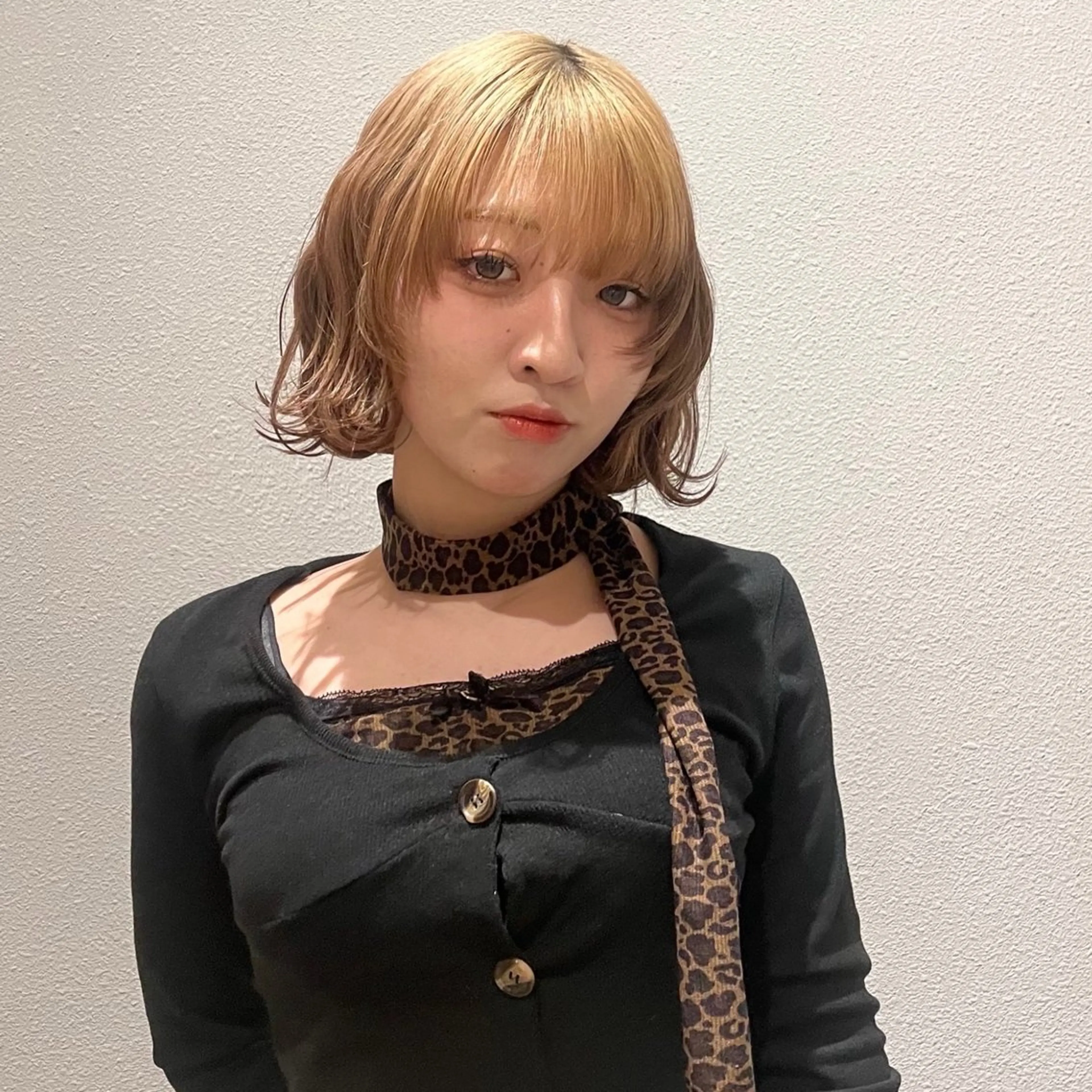 ショート カラー 望愛/レイヤー/ハイ トーン/デザインのヘアスタイル