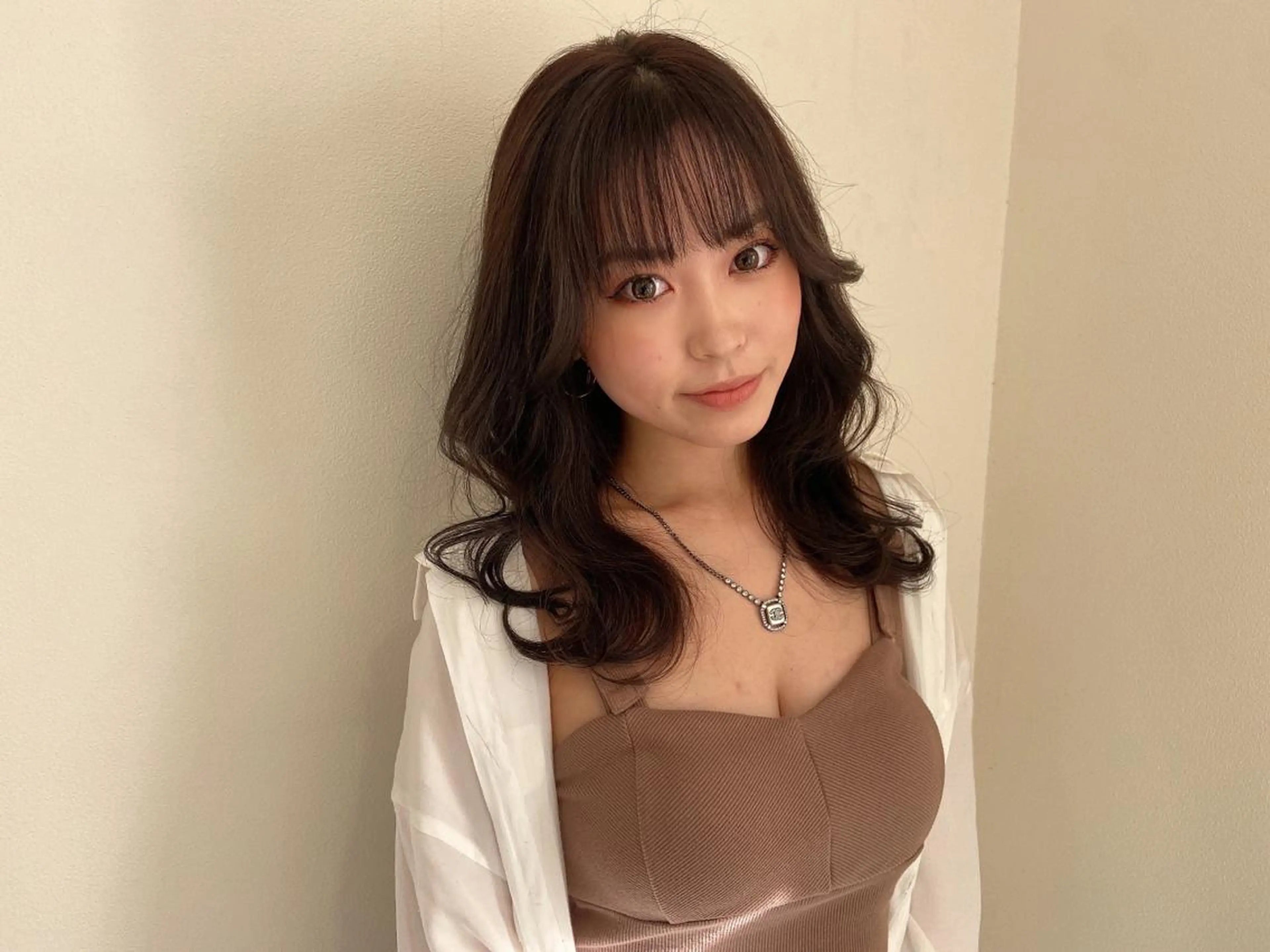 ミディアム カラー くびれヘア カット ヘアカラー トリートメント ヘアセット 髪質改善特化 🫧松野力也のヘアスタイル