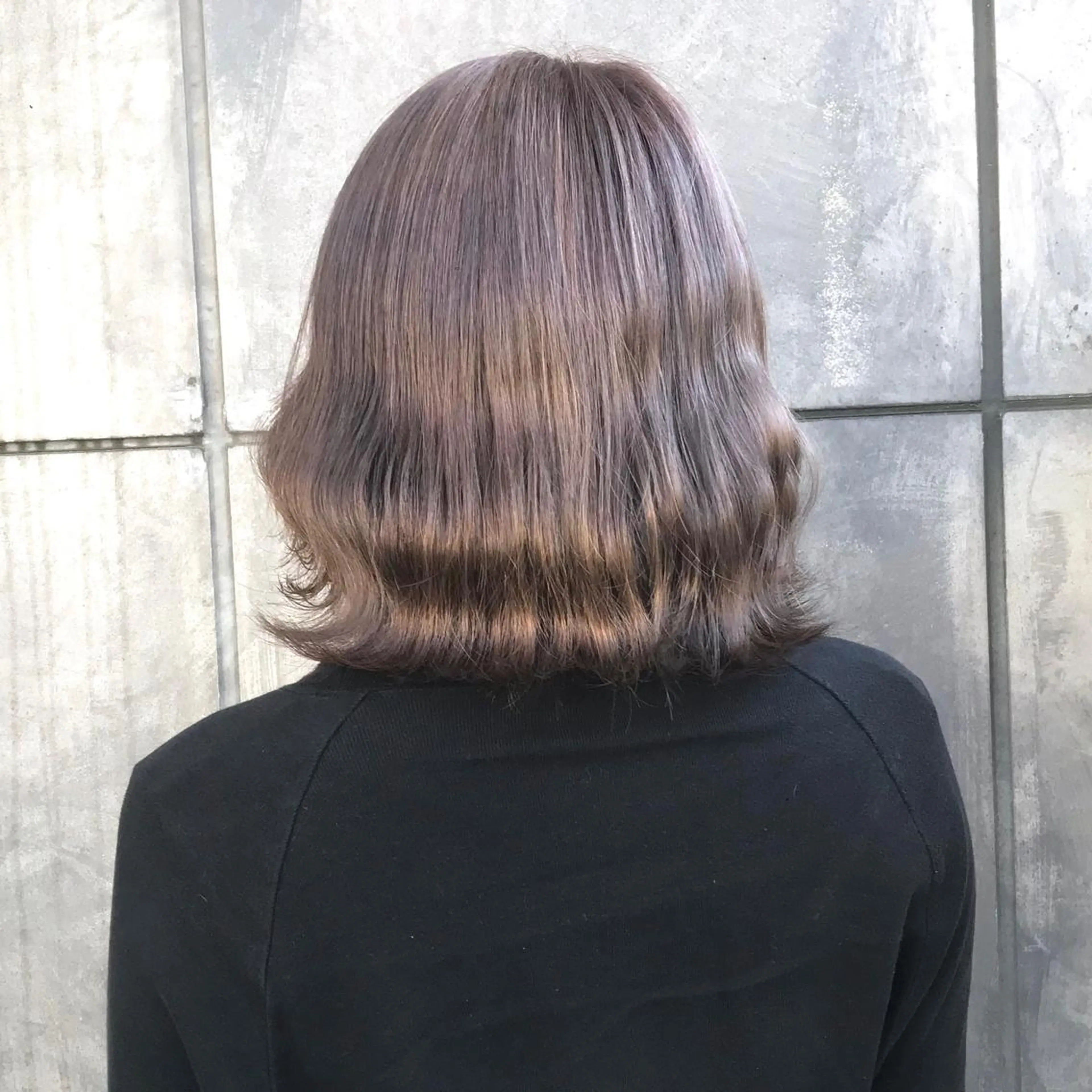 ミディアム カラー ブリーチ グレージュ タンバルモリ ヨシンモリ ムルギョル巻き K-POP好き美容師 🇰🇷Kai.Yのヘアスタイル