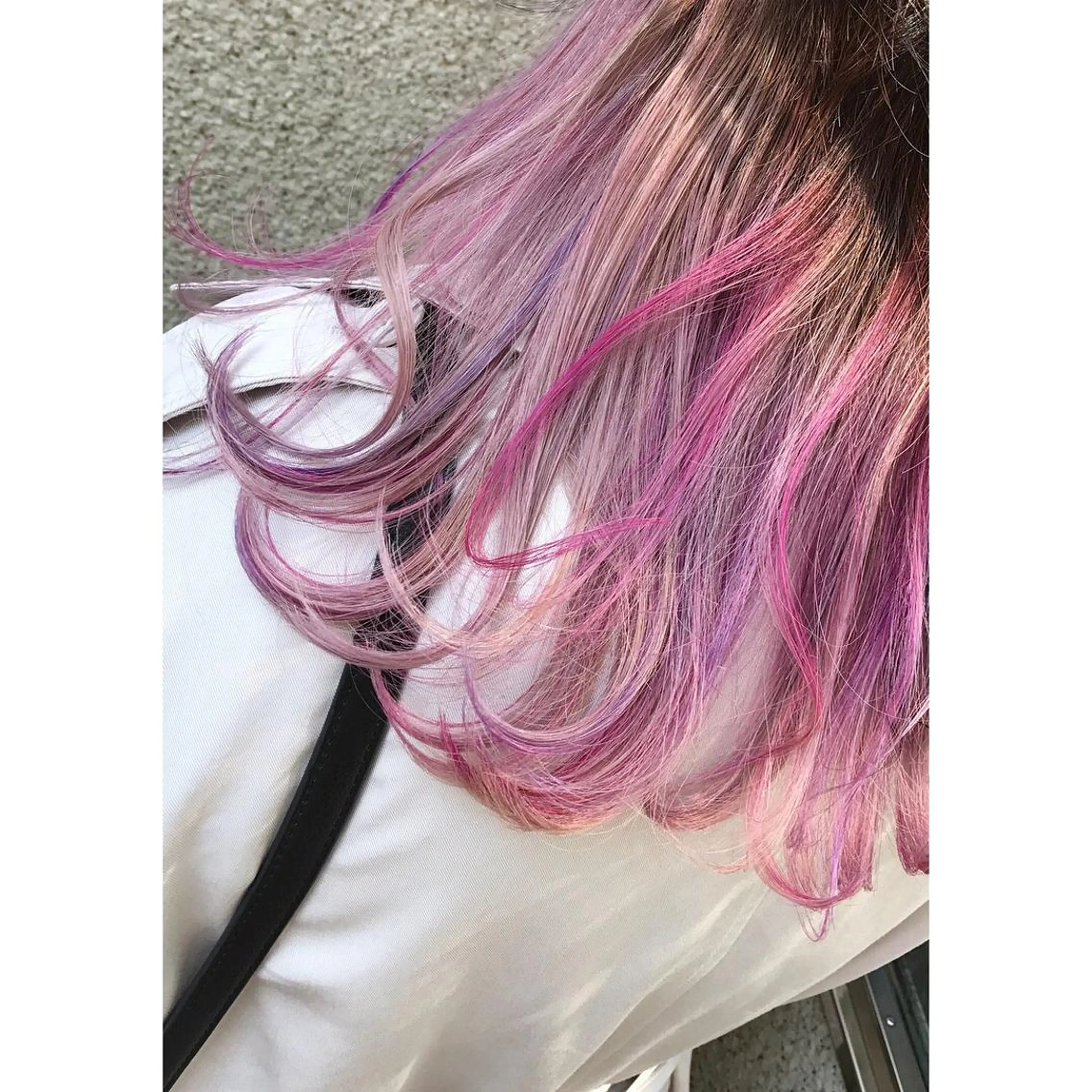 セミロング カラー インナーカラー ピンクカラー 似合わせ提案サラ艶♡ 彩華のヘアスタイル