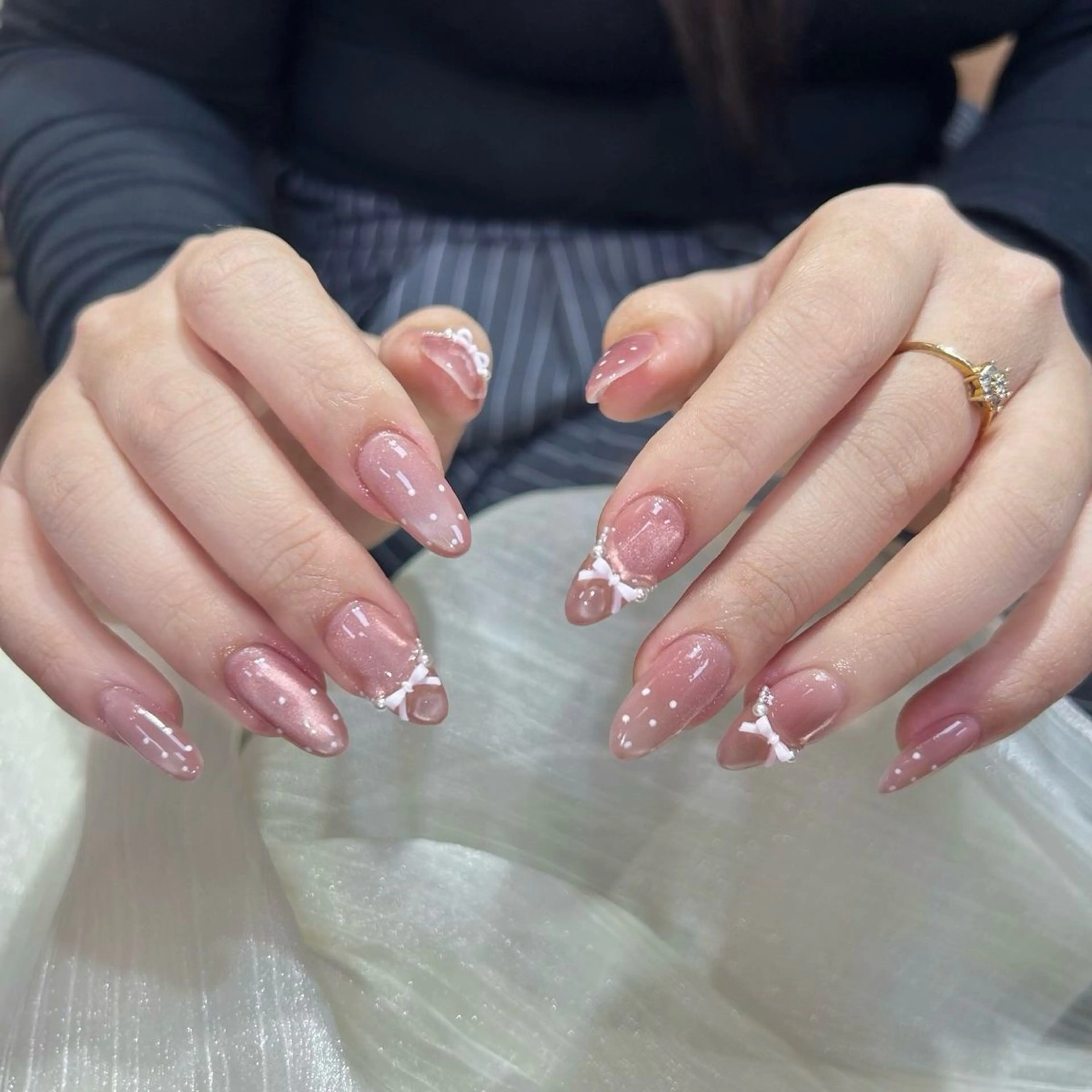 カラー グラデーションカラー ピンクカラー ハンドネイル AIN Nailのネイルデザイン