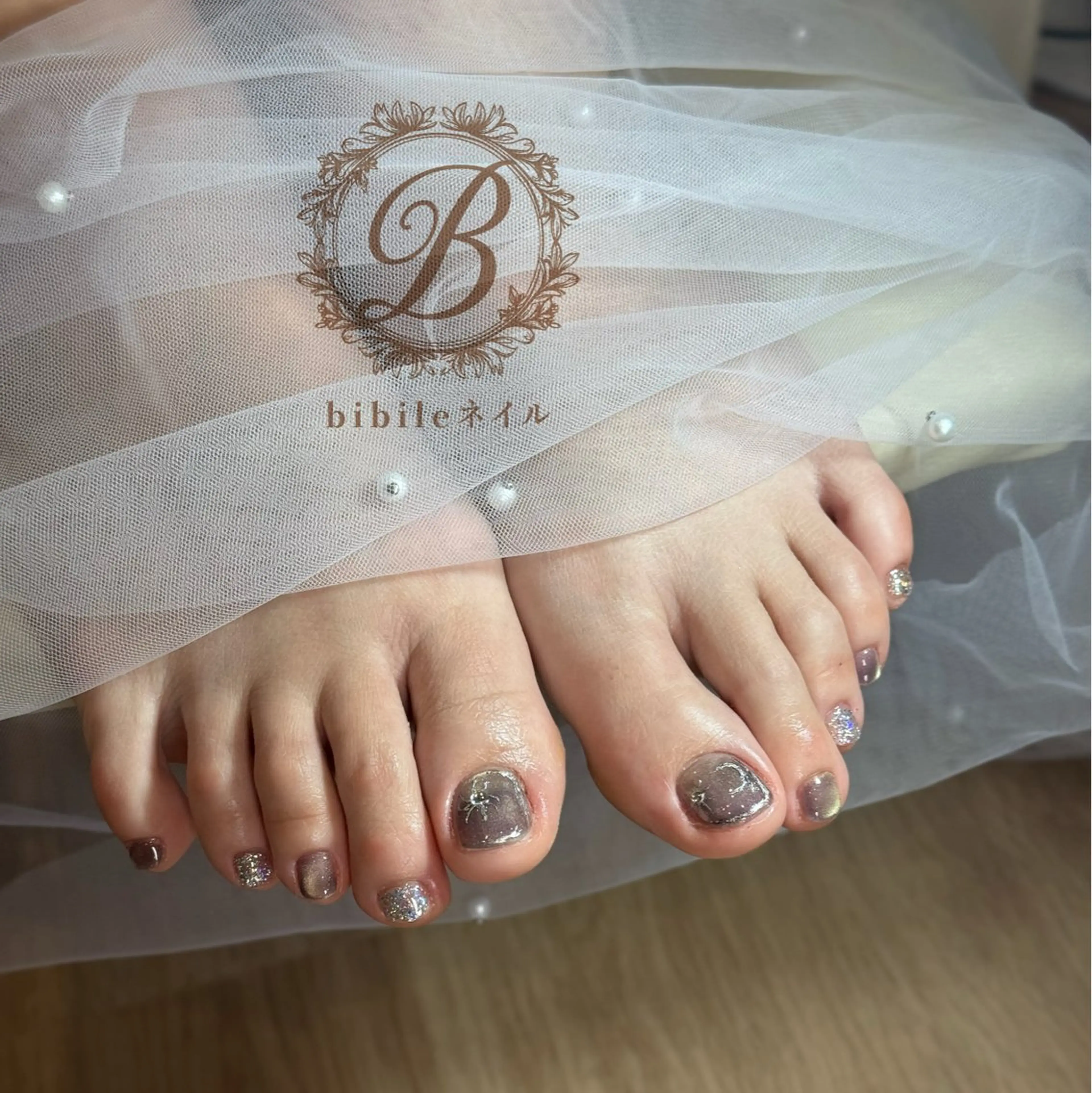 ネイル フットネイル 島尻 ユインのネイルデザイン