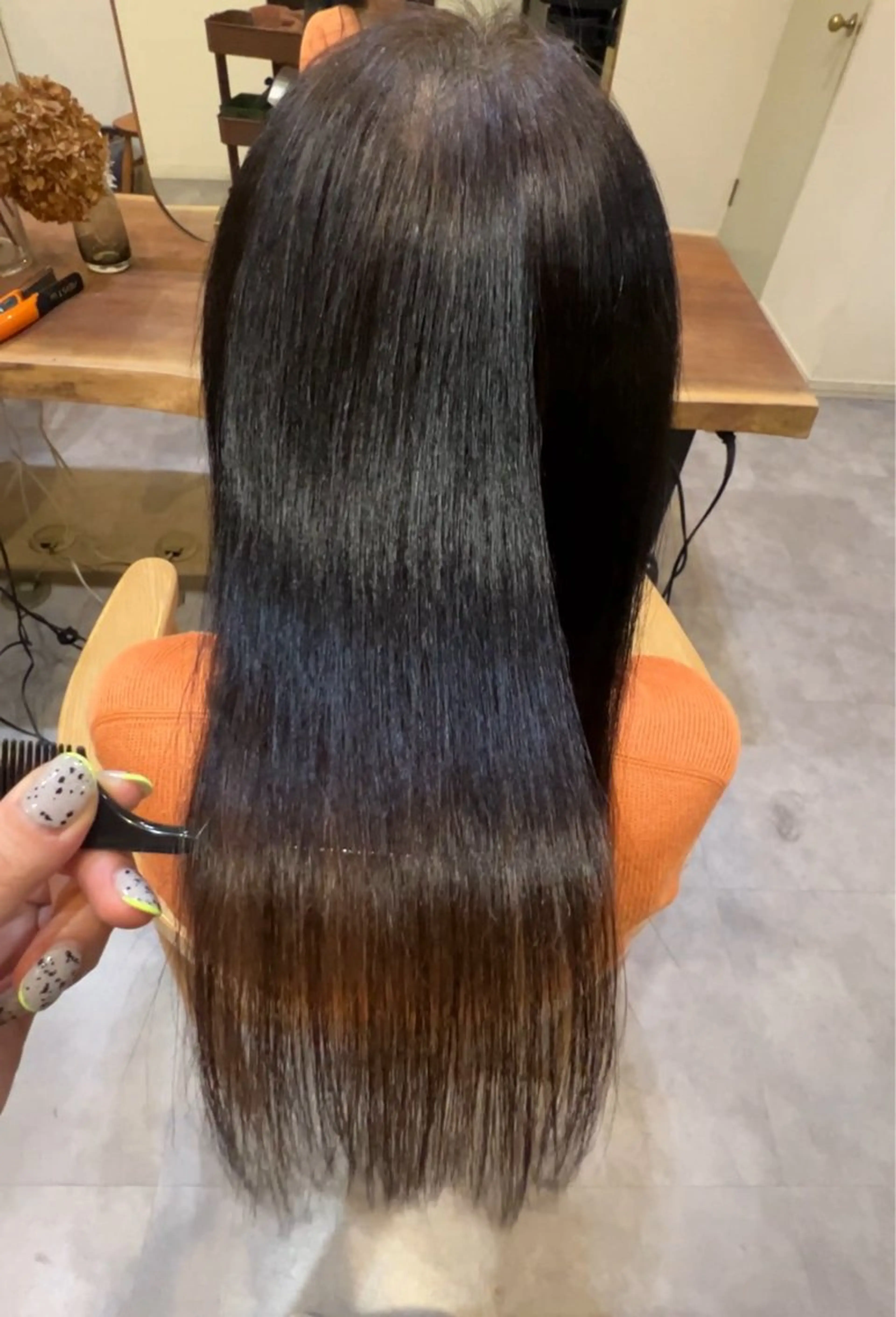 ミディアム 縮毛矯正 浜崎 恵澄のヘアスタイル