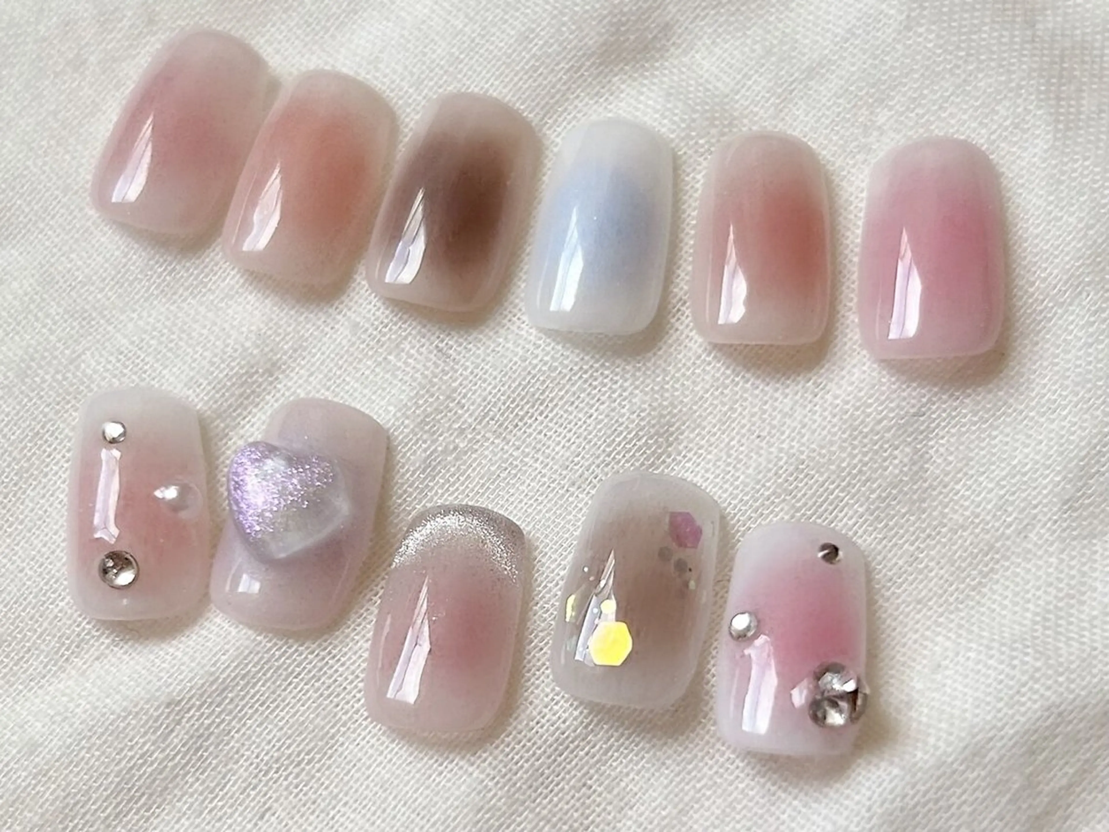 限定募集🐰🎀 チークネイル『オフあり』の写真