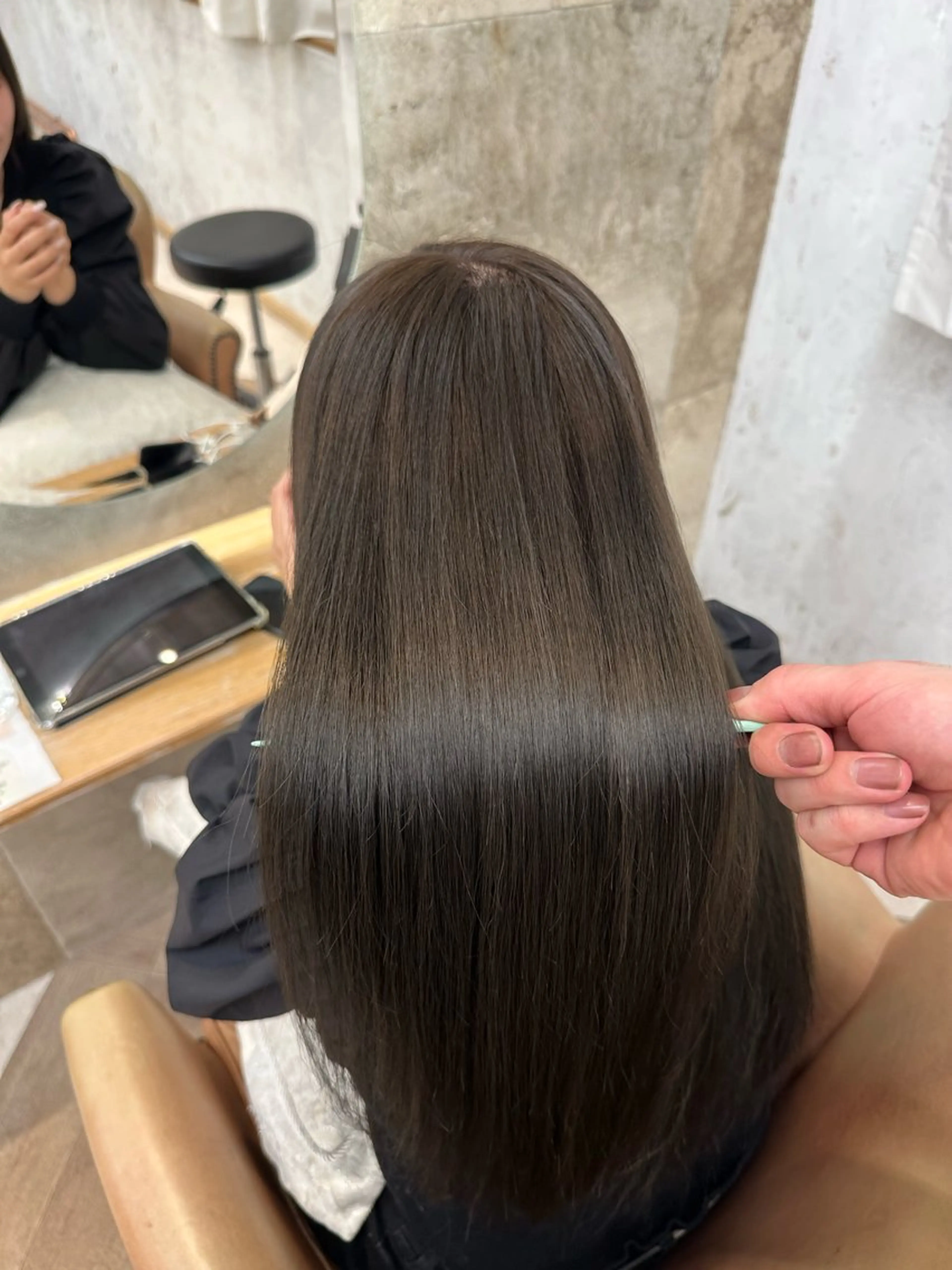 ロング カラー ヘアカラー トリートメント 荻野 峻輔/レイヤー /透明感カラーのヘアスタイル