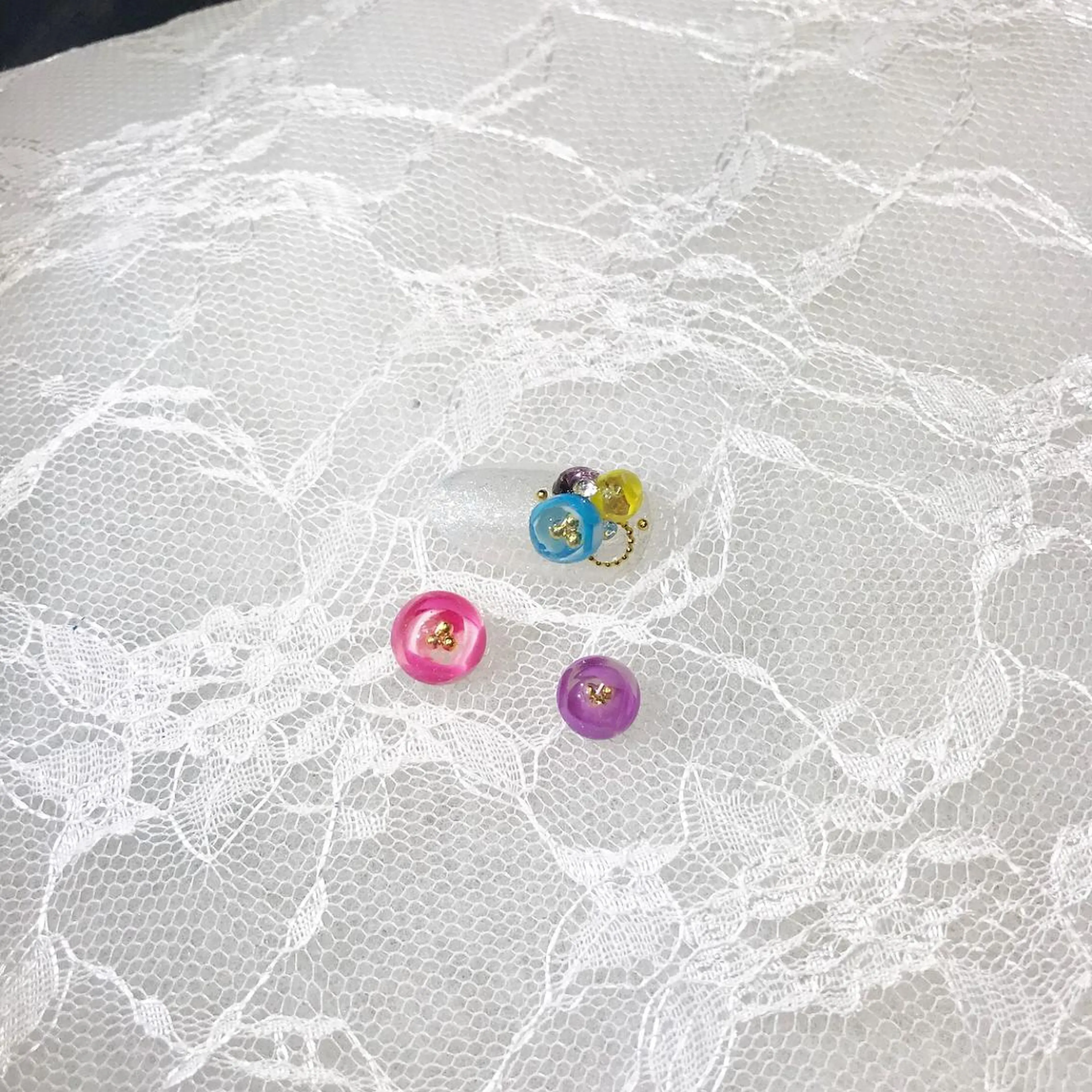 ネイル 成人式 ブライダルネイル COCO +のエステ・リラクイメージ