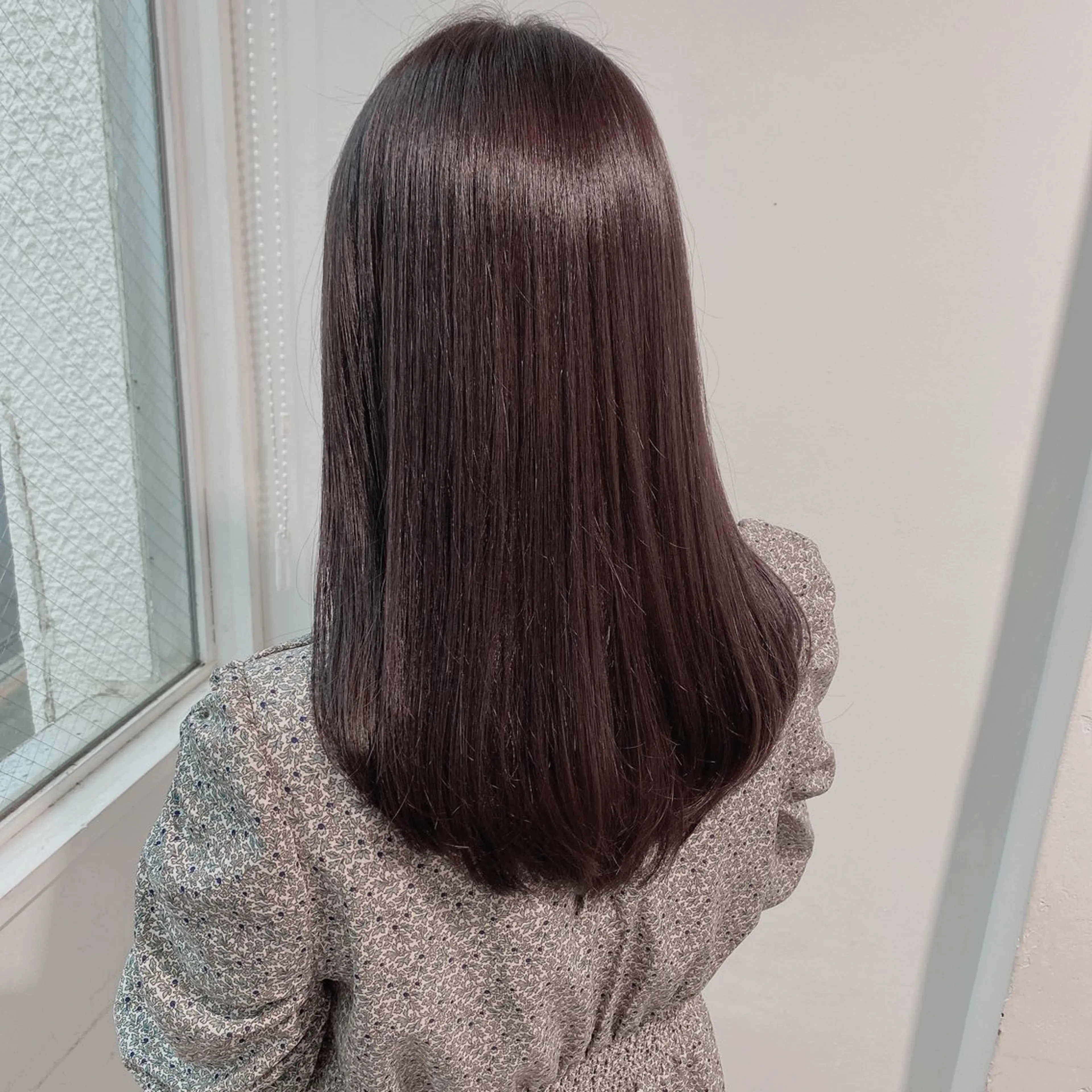 ロング カラー ヘアカラー トリートメント 𓏸レイヤー髪質改善 透けカラーカノン🫧のヘアスタイル