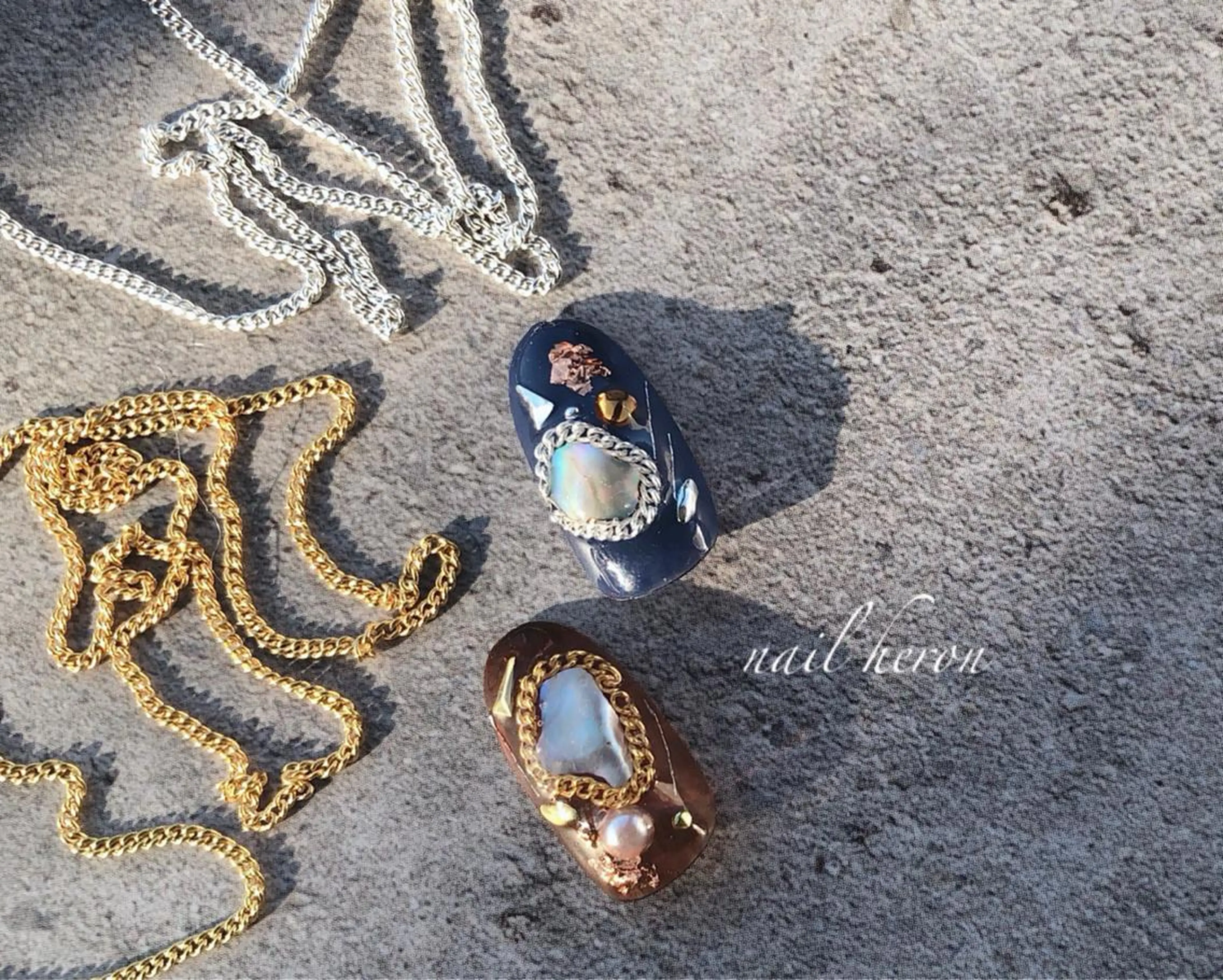 ネイル アートネイル ゴールド シルバー ハンドネイル saki_ nail heronのネイルデザイン