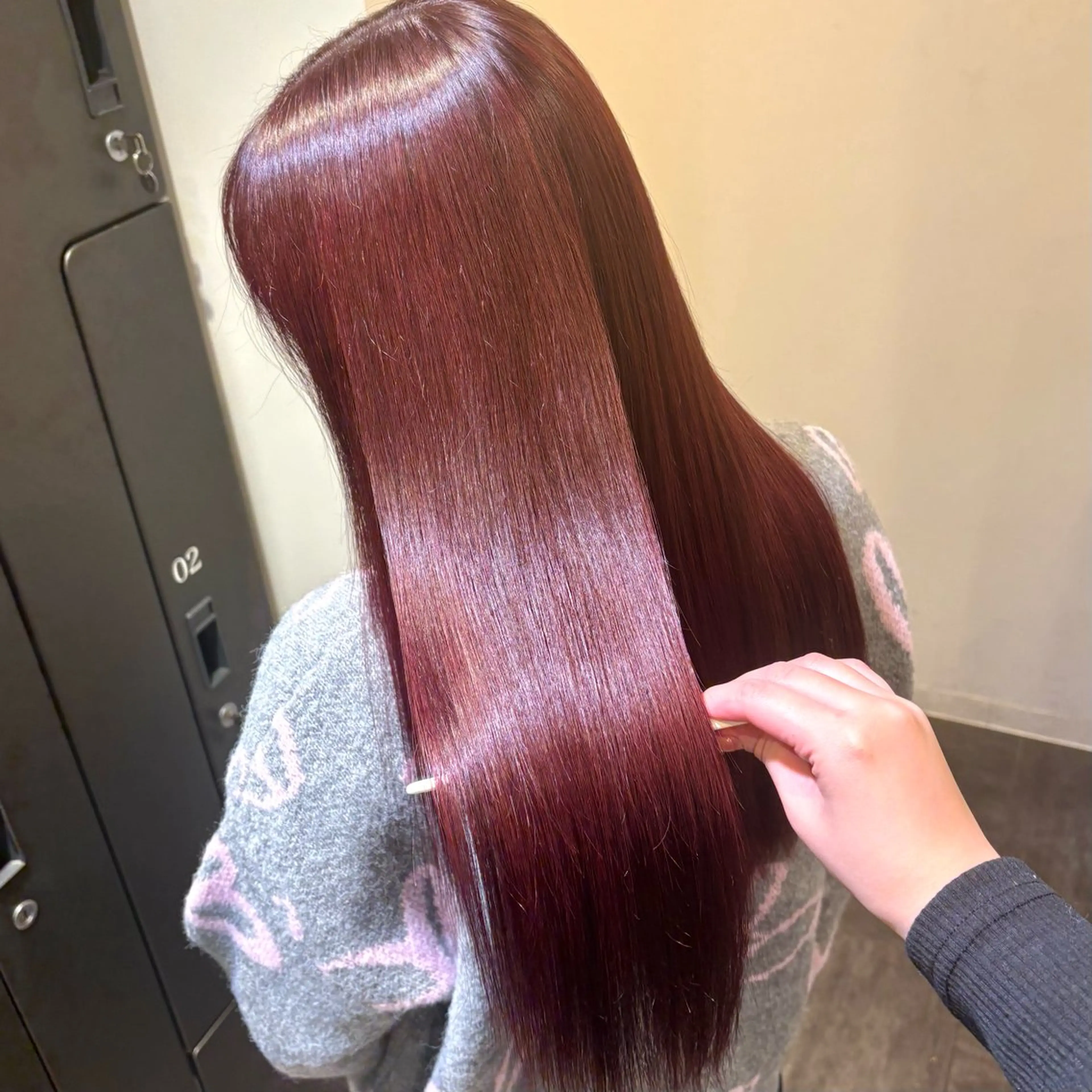 ロング カラー ダブルカラー レッドカラー カット ヘアカラー トリートメント 🖤大人可愛い⌇ 𝐑 𝐈 𝐎🖤のヘアスタイル