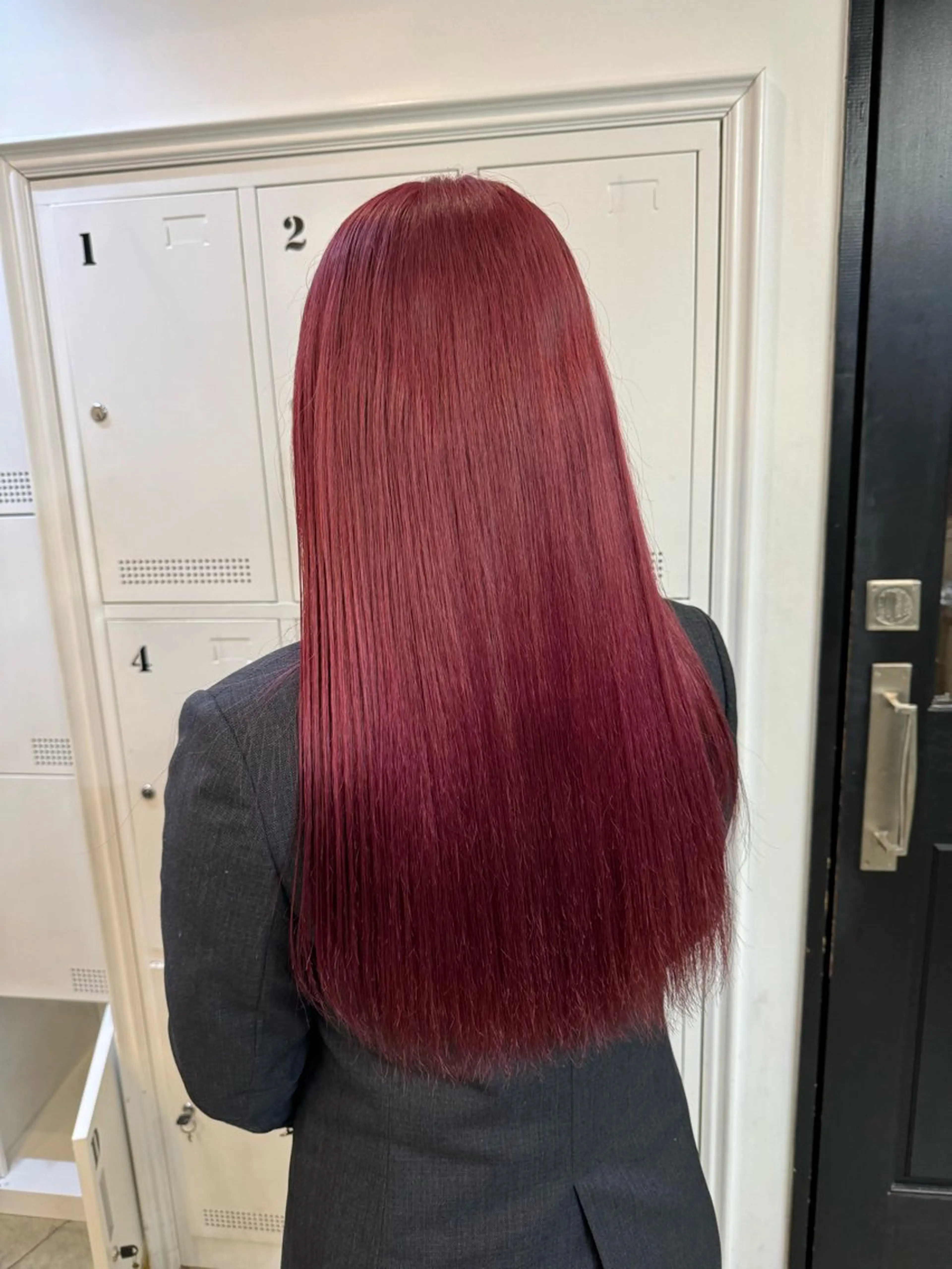 ロング カラー レッドカラー ヘアカラー 🦄垢抜けボブ特化× 暖色カラー未来🦄のヘアスタイル