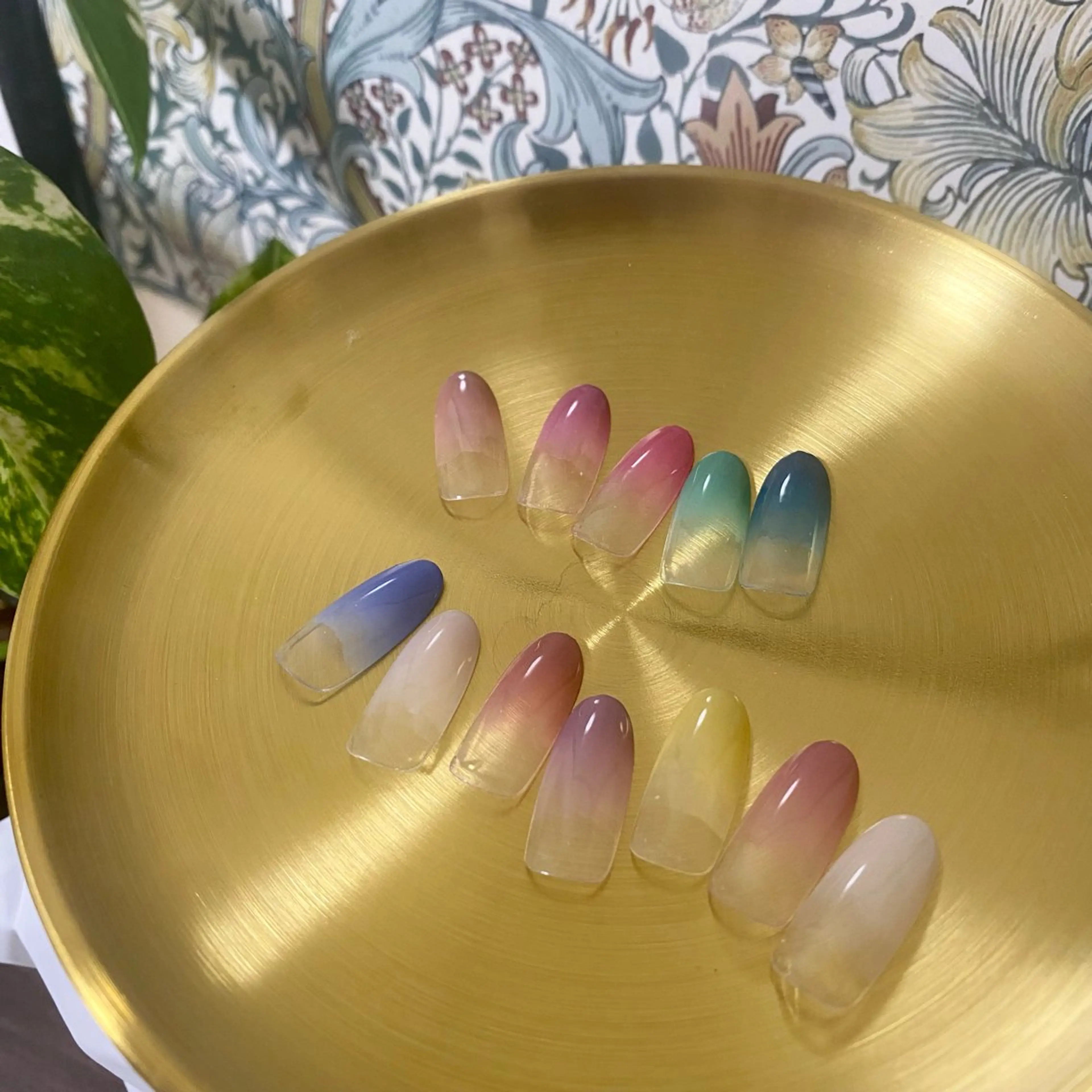 ネイル グラデーション Hana_ Rieのネイルデザイン