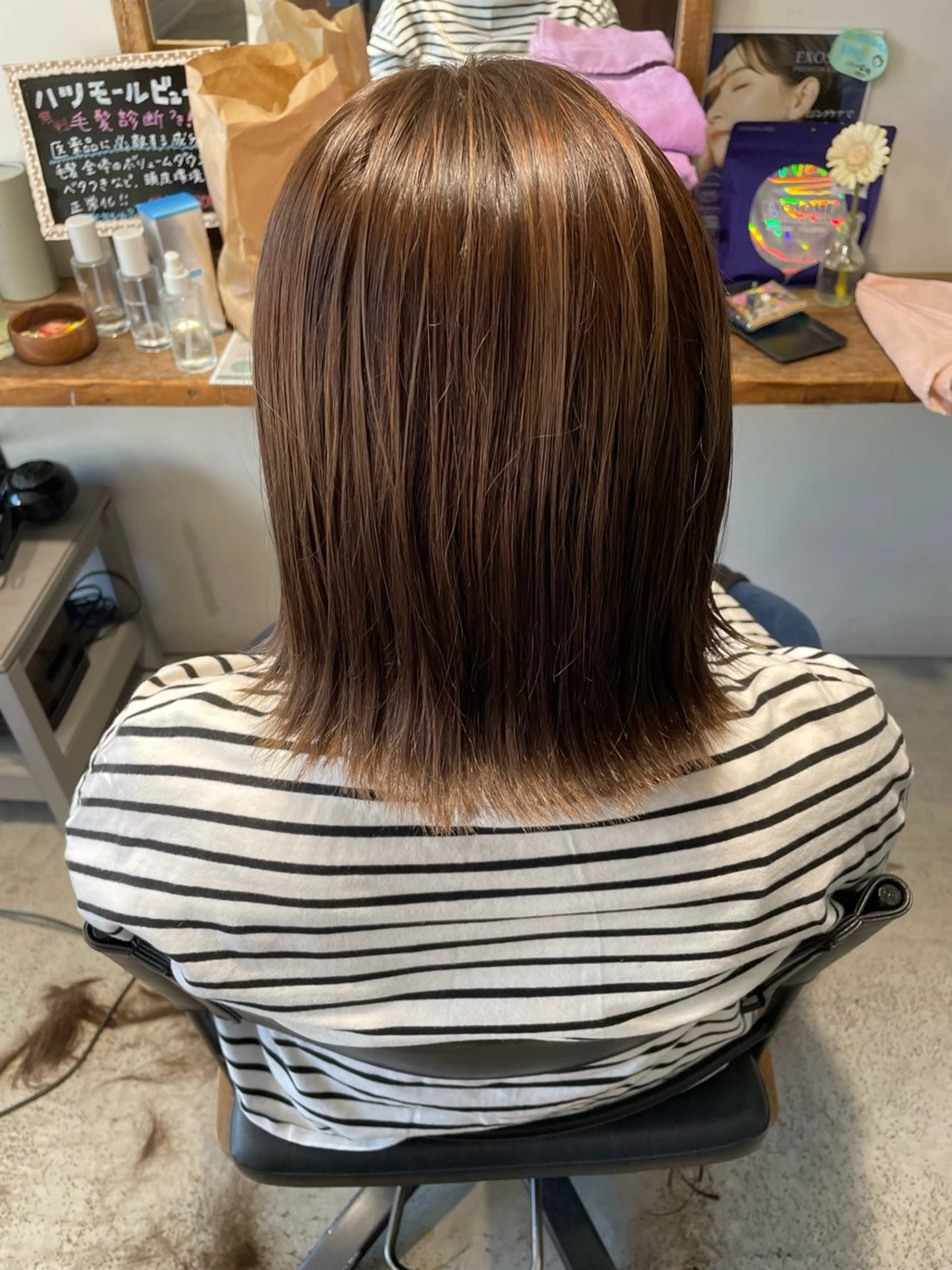 ミディアム ボブ 外ハネヘア カット ヘアカラー KOUSUKE /レイヤーカットのヘアスタイル