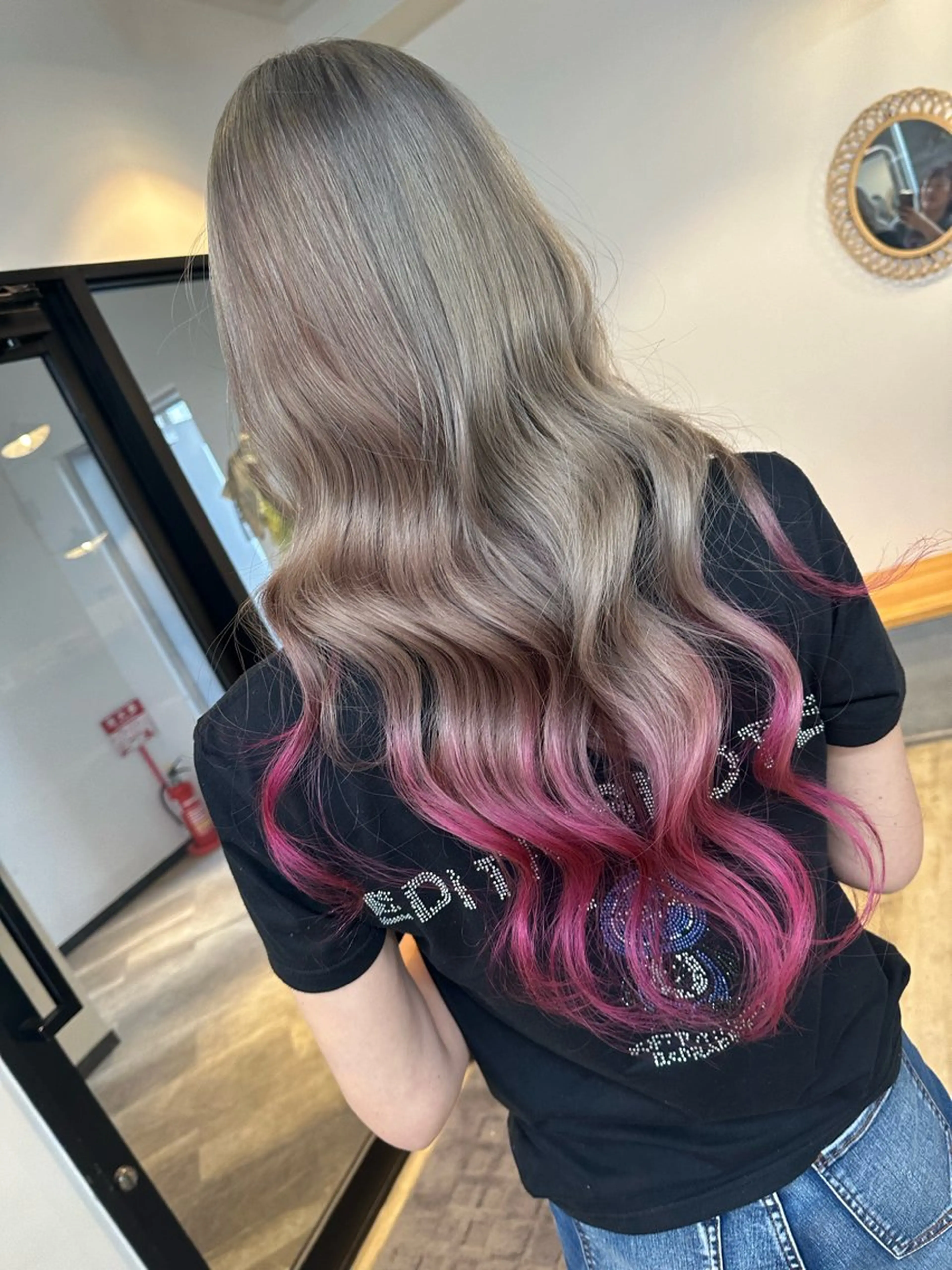 ロング カラー ヘアアレンジ グラデーションカラー ピンクカラー ピンクパープル パープルカラー ブリーチ毛縮毛矯正 👑山口のヘアスタイル