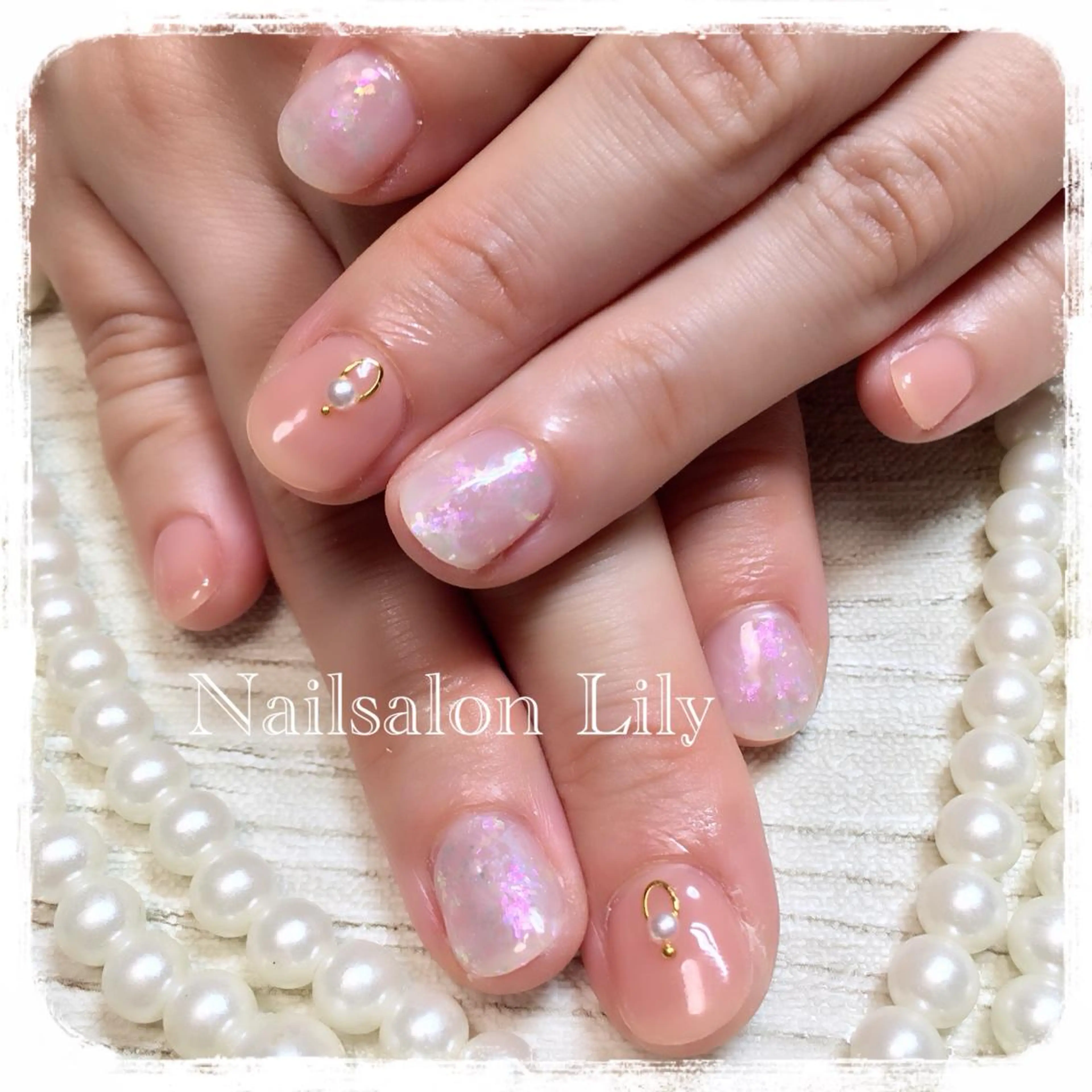 ネイル シンプルネイル Lily*nail 🌻Mii🌻のネイルデザイン