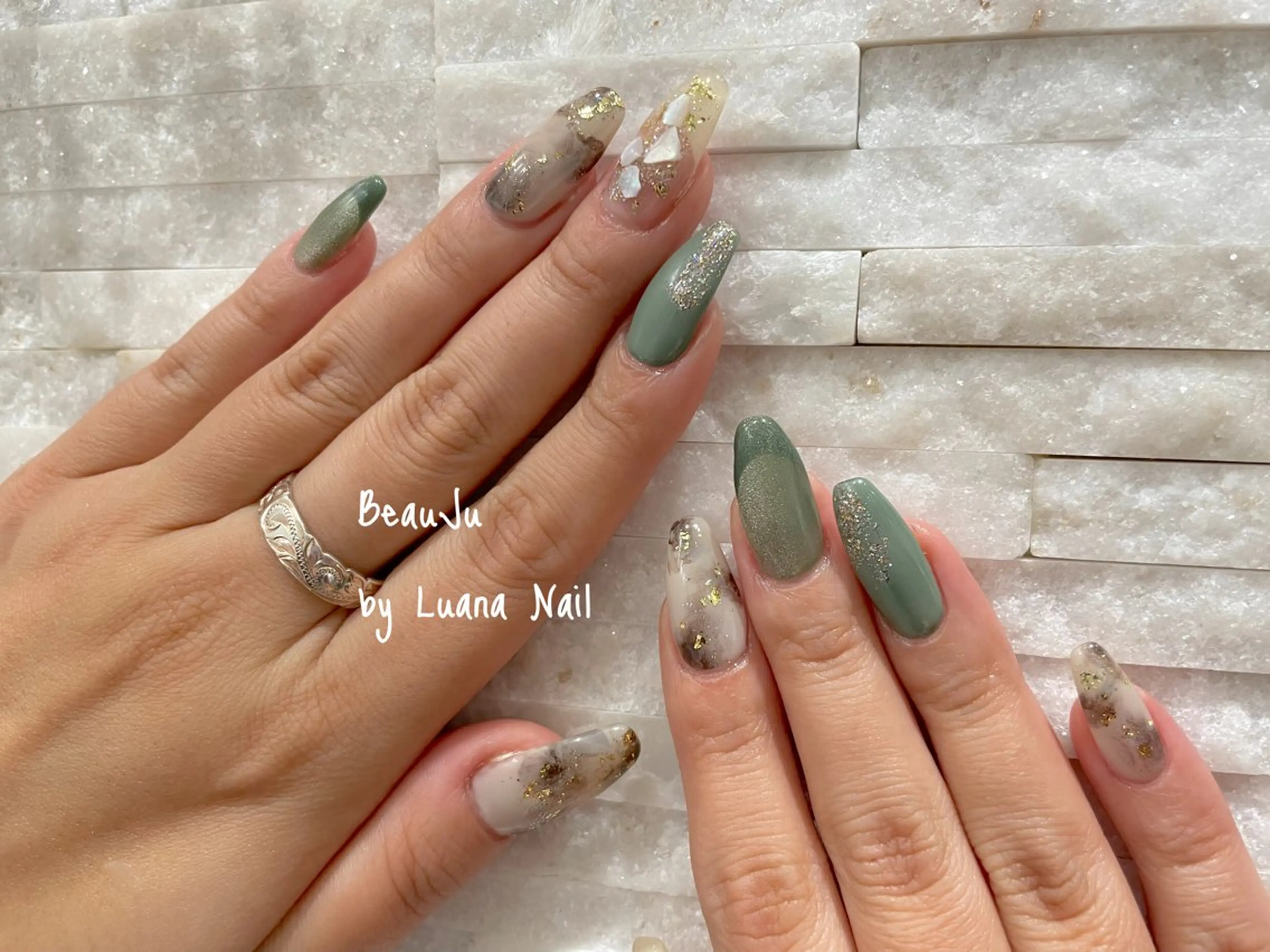 ネイル マグネットネイル ハンドネイル BeauJu by Luana Nailのネイルデザイン
