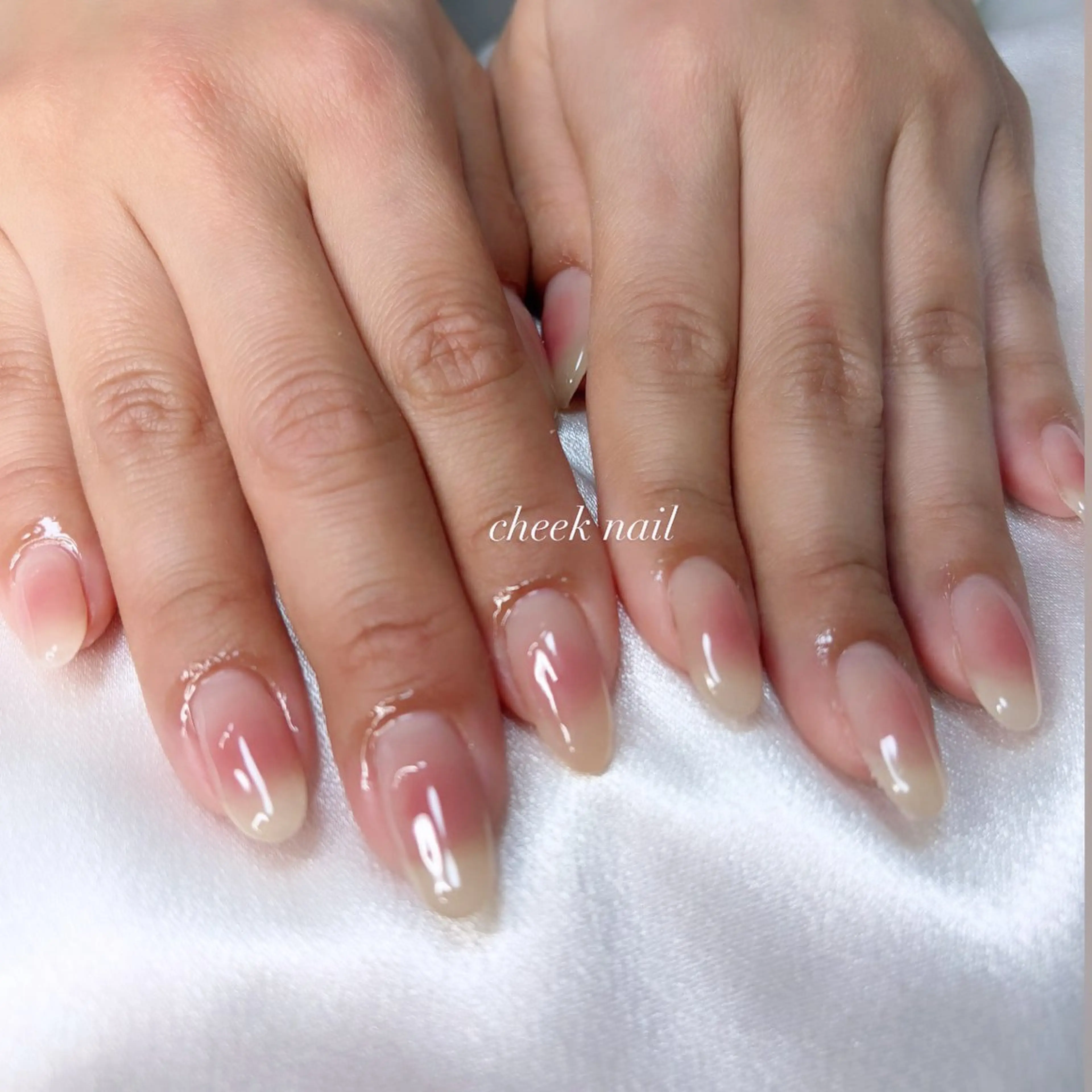 ミディアム ハンドネイル soin.nail aiのネイルデザイン