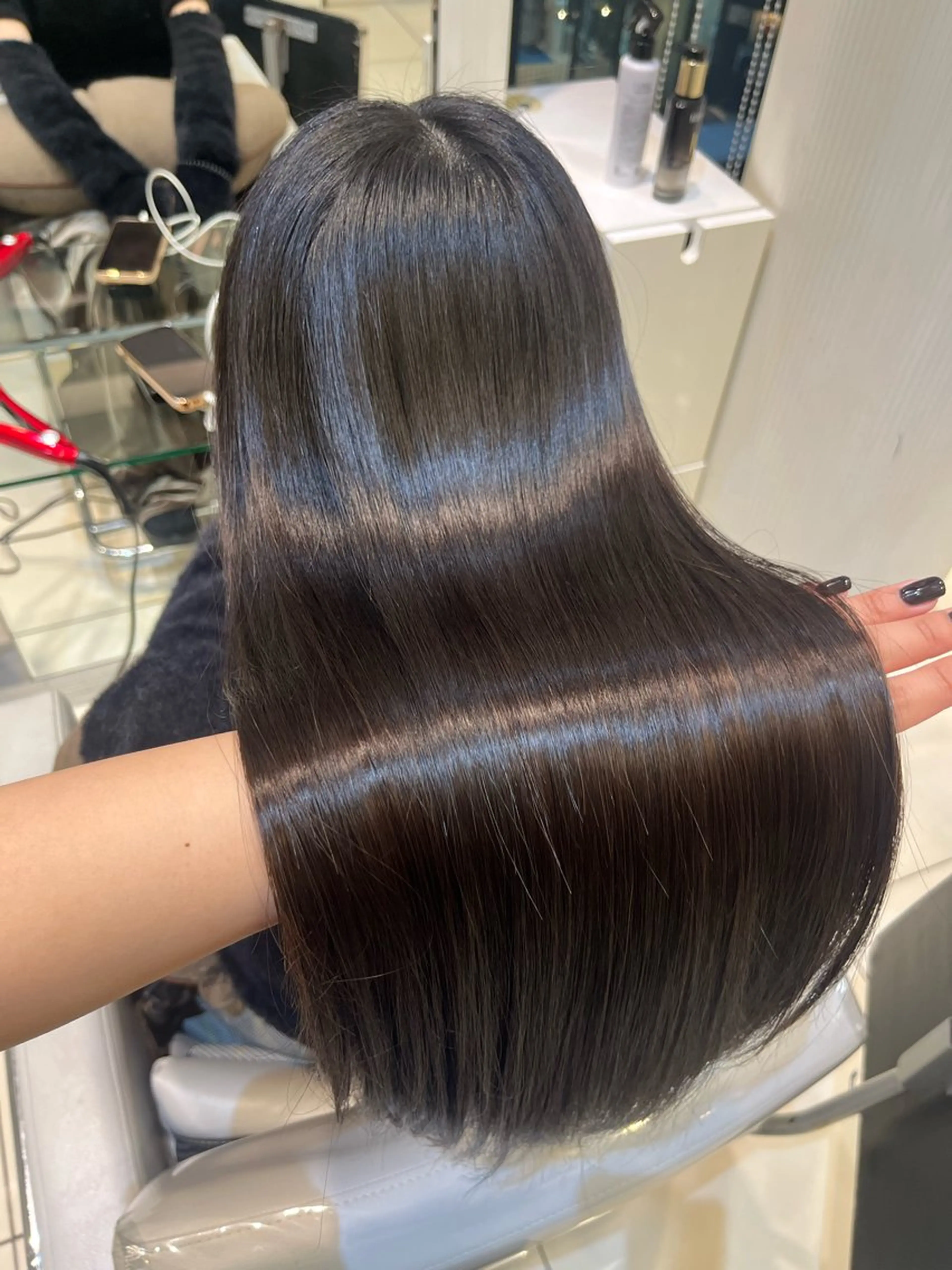 ロング Above /yoshimiのヘアスタイル