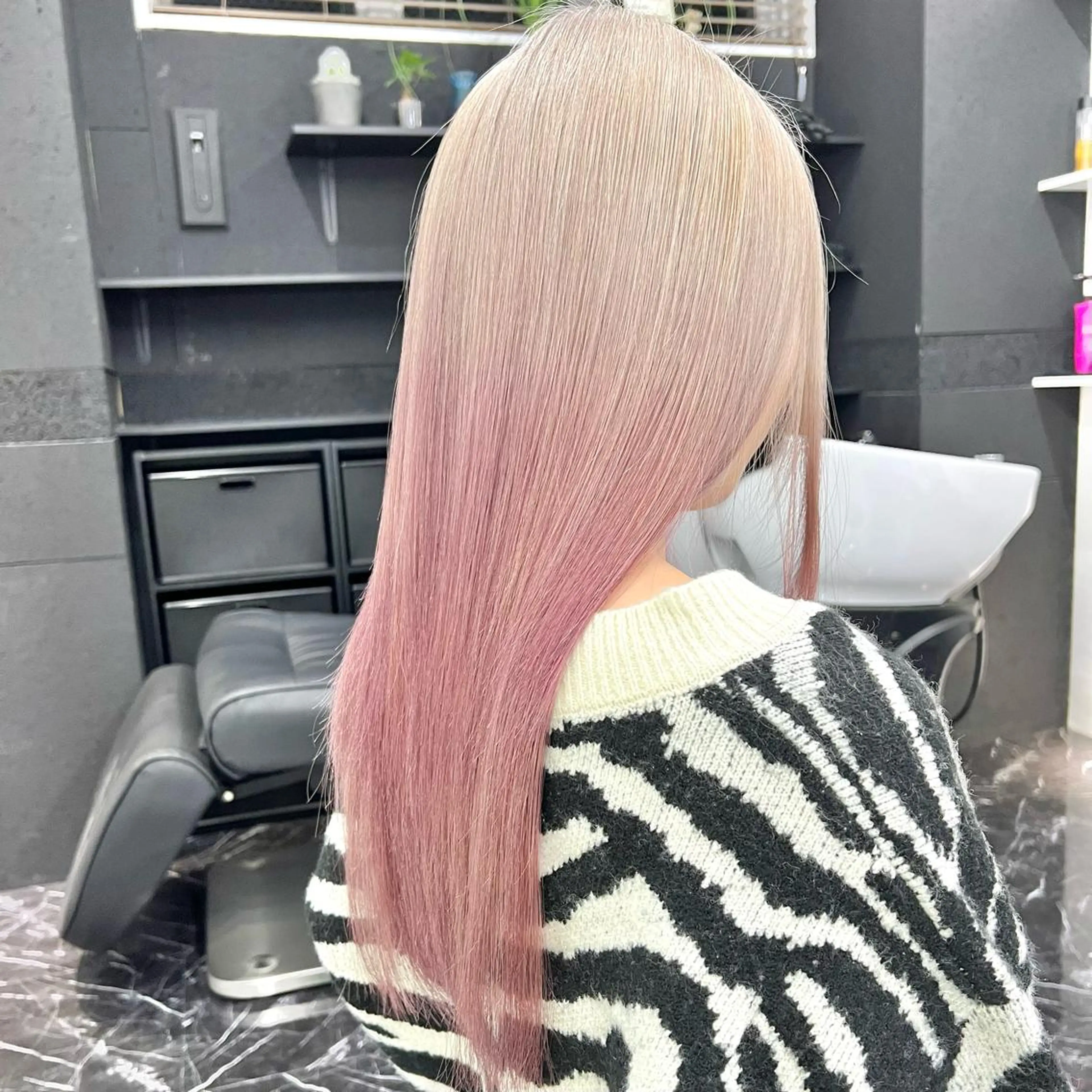 セミロング カラー ブリーチ ハイトーンカラー ChuDuck所属・ケアブリーチ×ハイト ーン専門/SHOTAのヘアスタイル