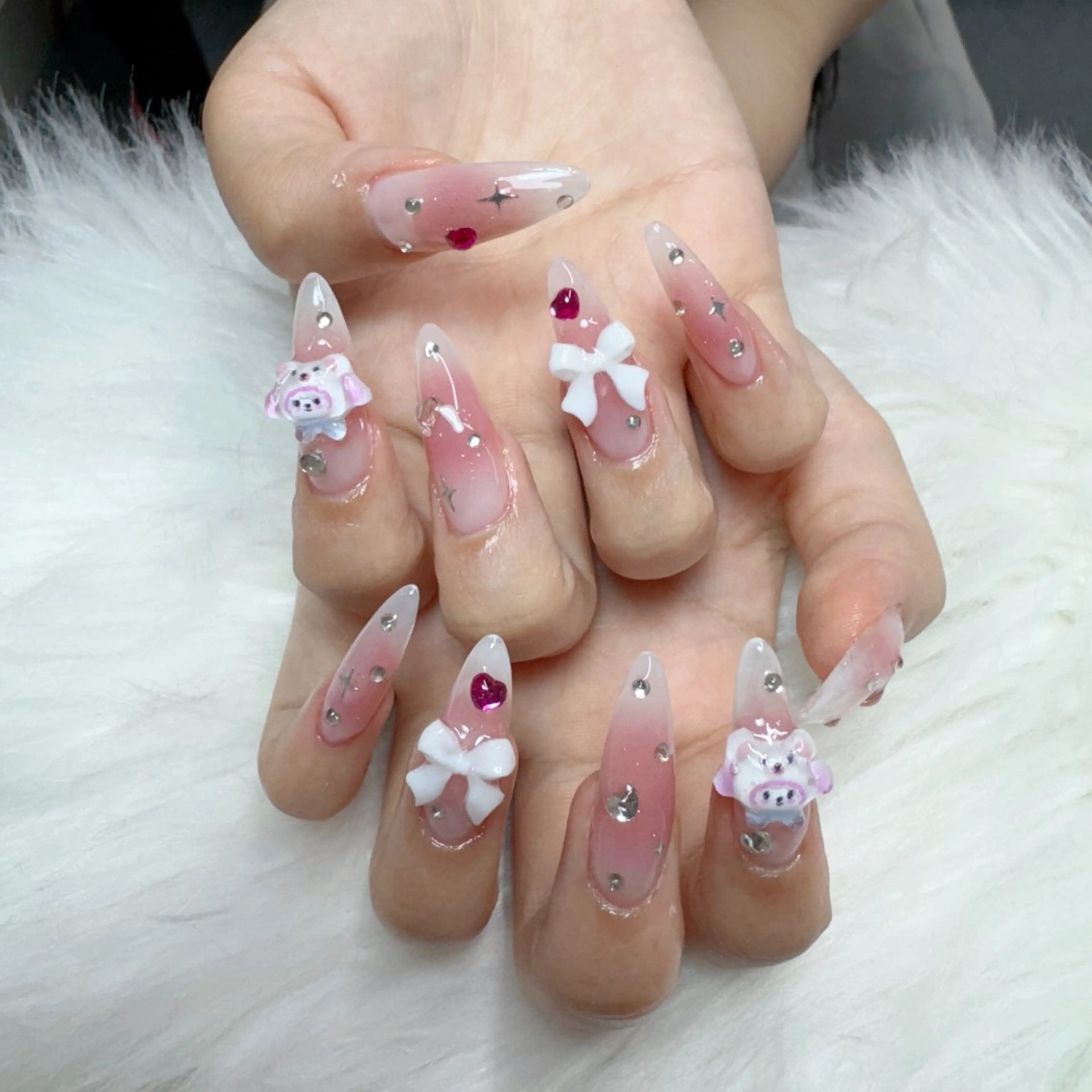 ネイル ハンドネイル 🎀nana🫧 ワンホンネイル🎀のネイルデザイン