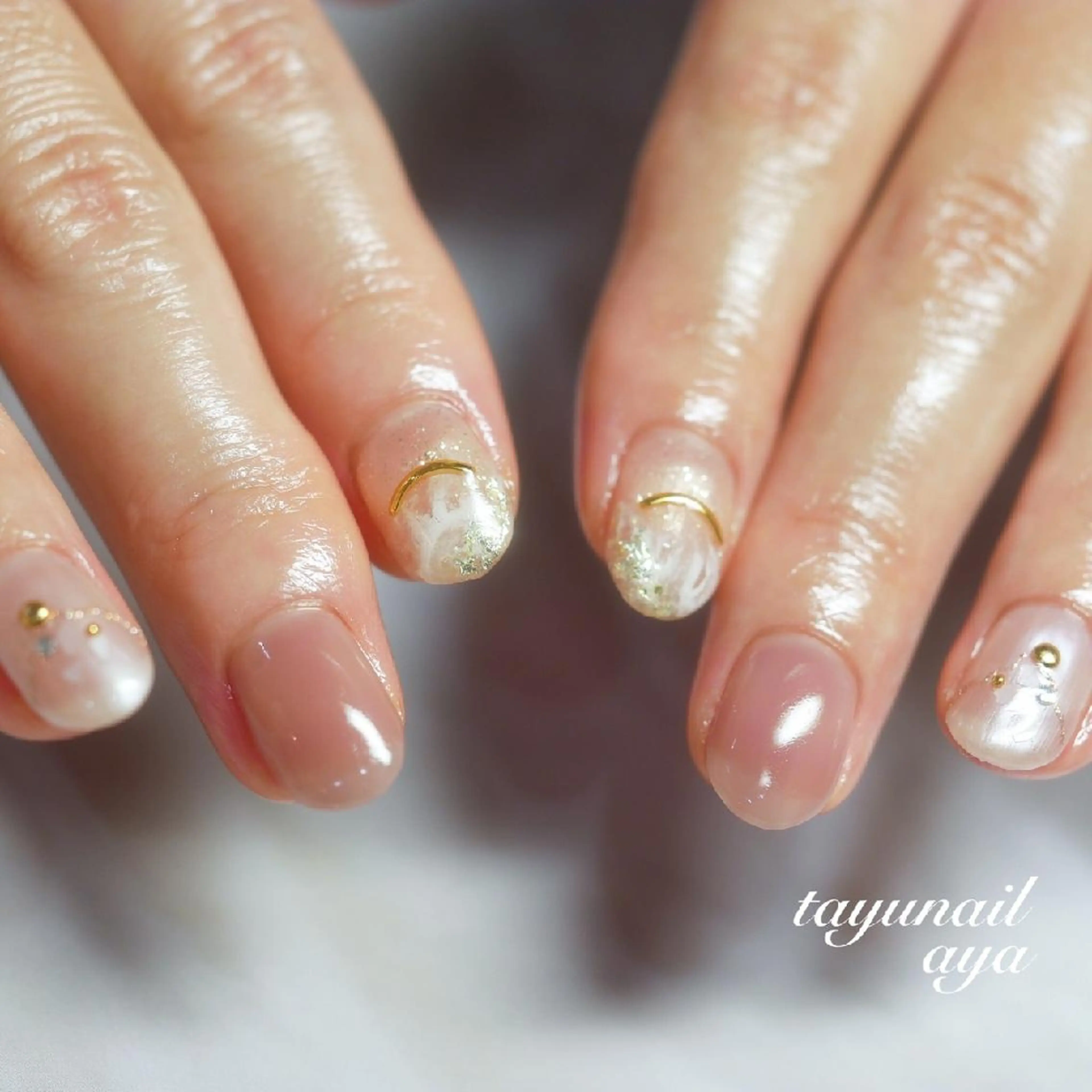 ネイル アートネイル ブルー ジェルネイル キラキラネイル ニュアンスネイル ネイルサロン 【たゆnail】のネイルデザイン