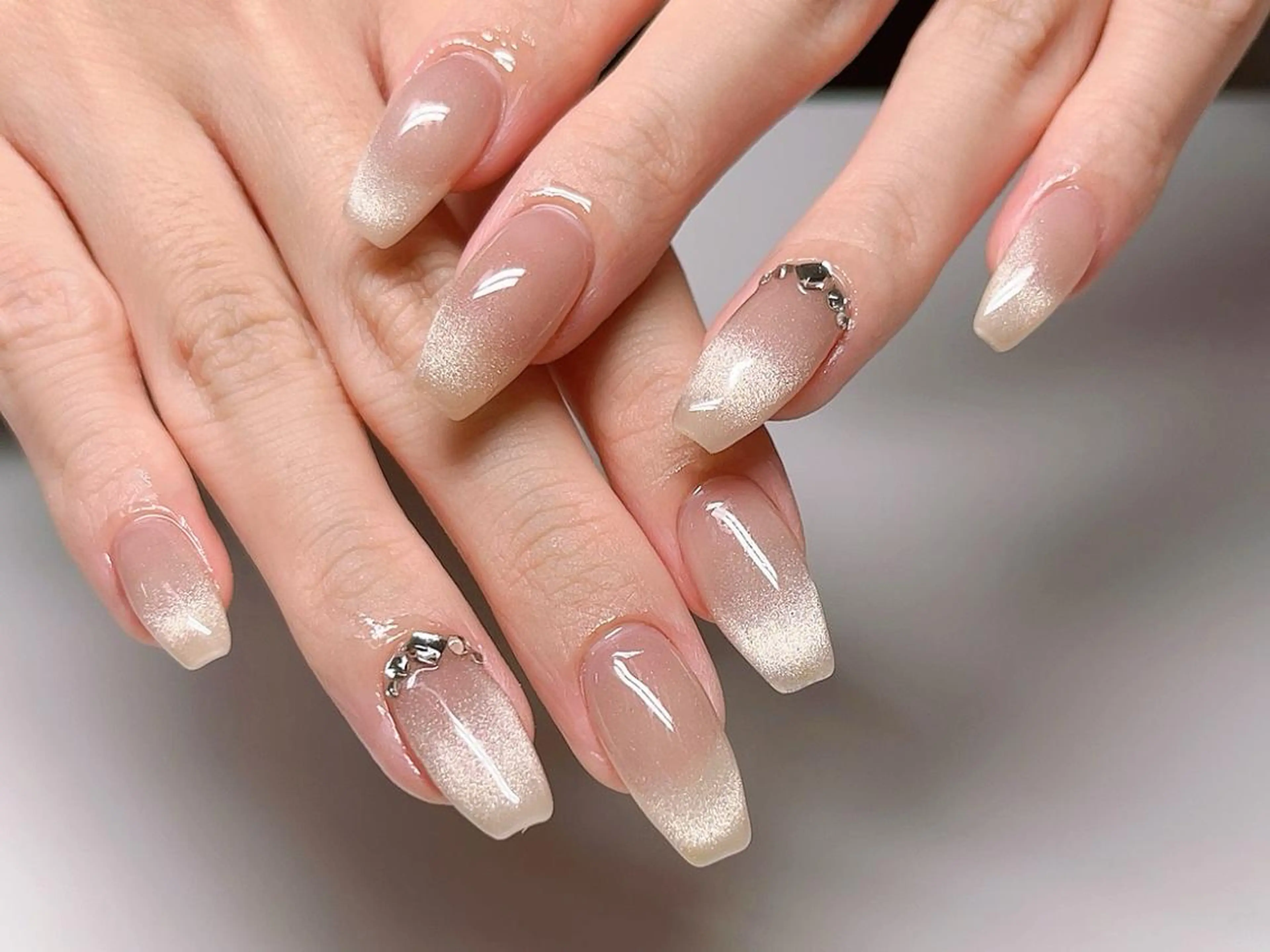 ネイル キラキラネイル haruka 🧸のネイルデザイン