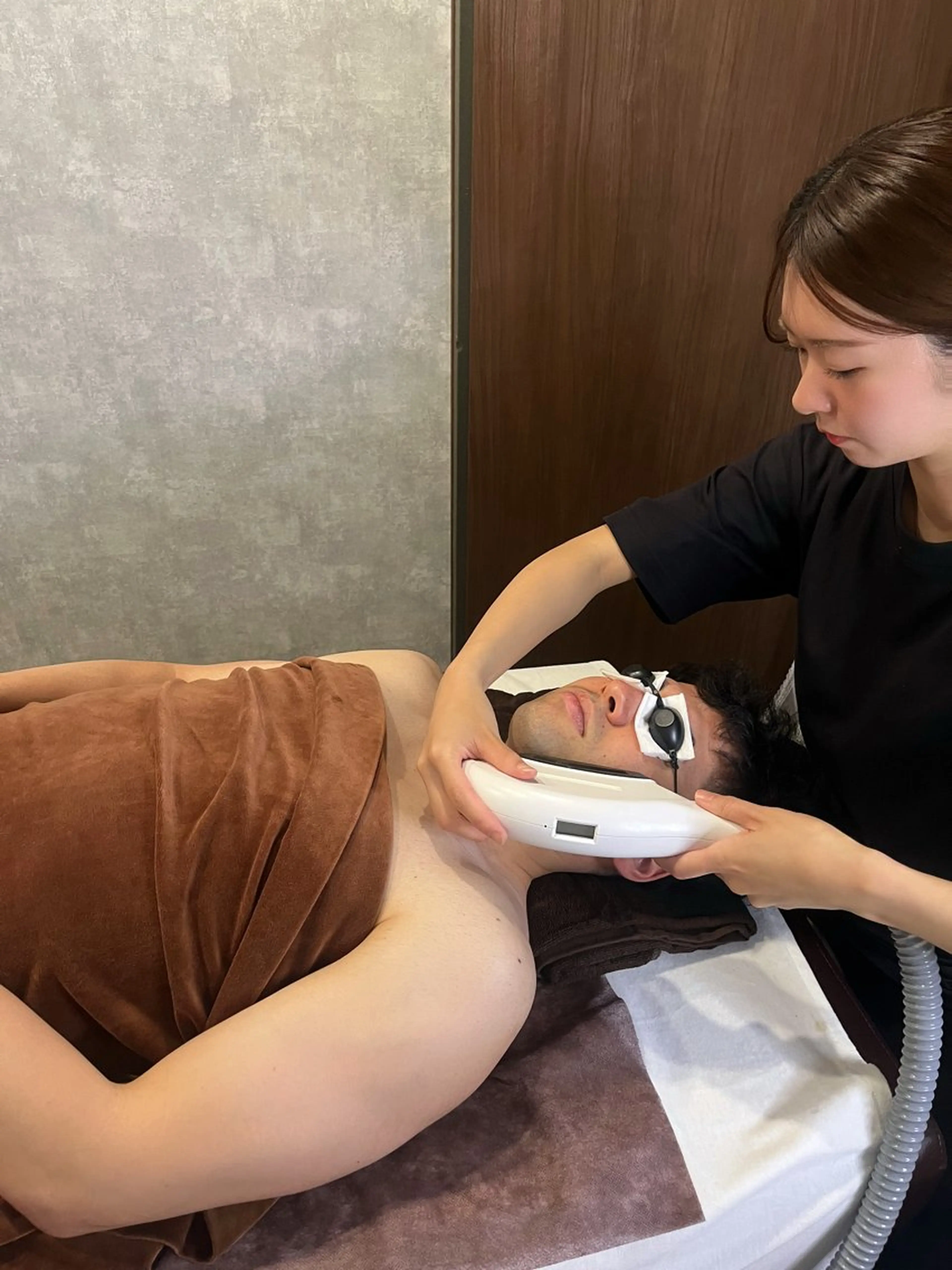 【男性】髭コンプレックス卒業！！トータルフェイス髭脱毛の写真