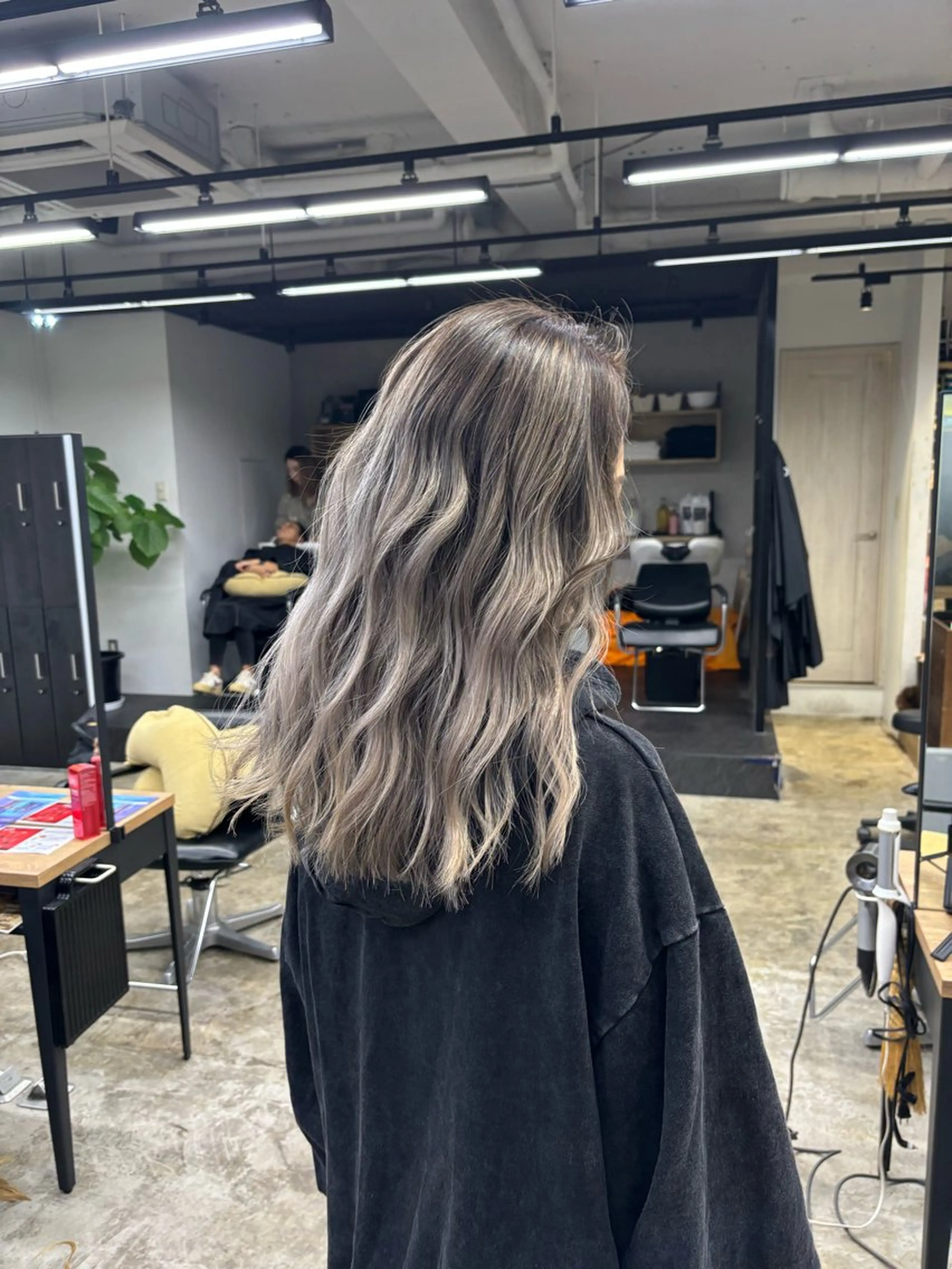 ロング カラー バレイヤージュ レイヤーカット EGAO /藤沢/海外ヘアのヘアスタイル