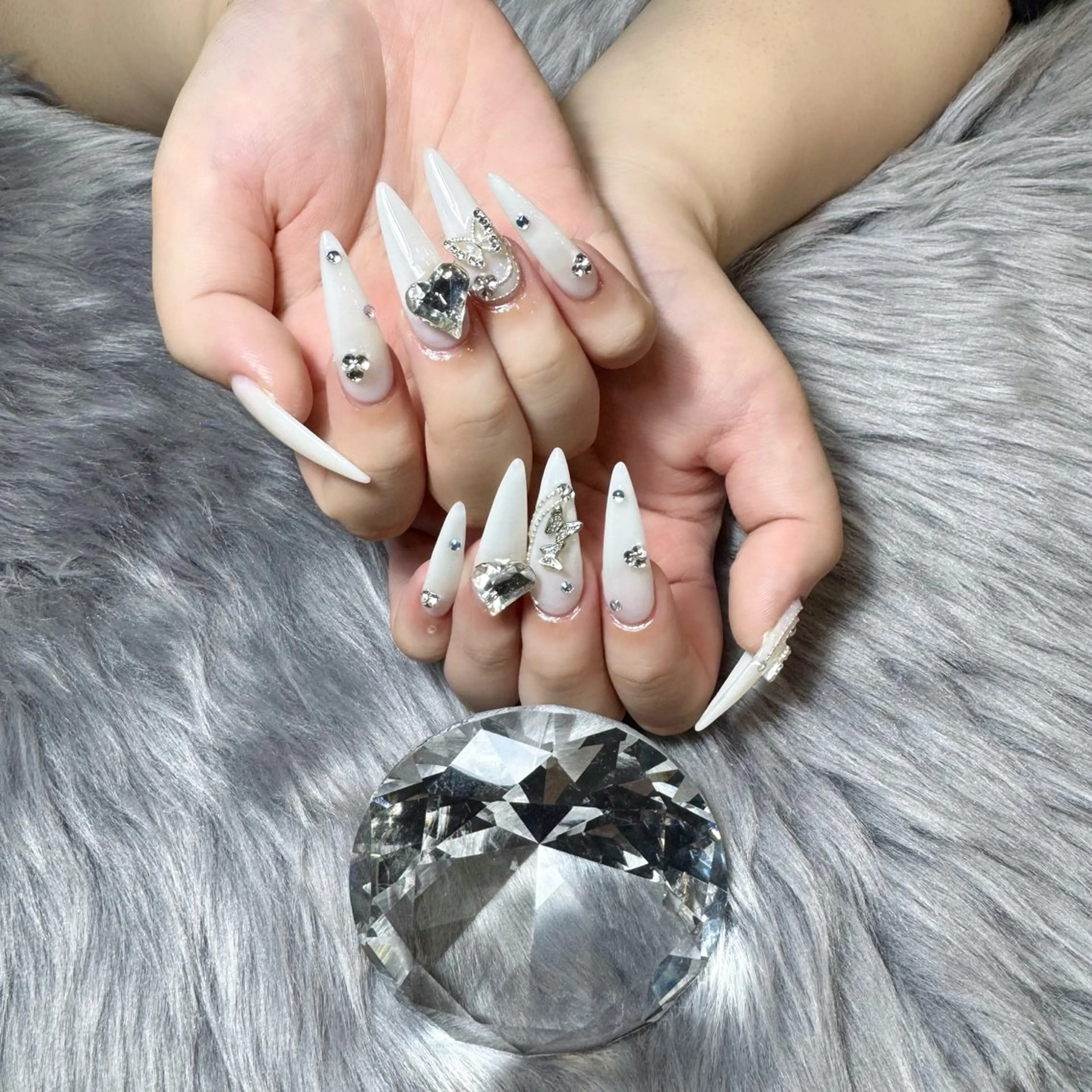 ネイル ハンドネイル ドリスネイルサロン所属・Doris Nail Salonのネイルデザイン