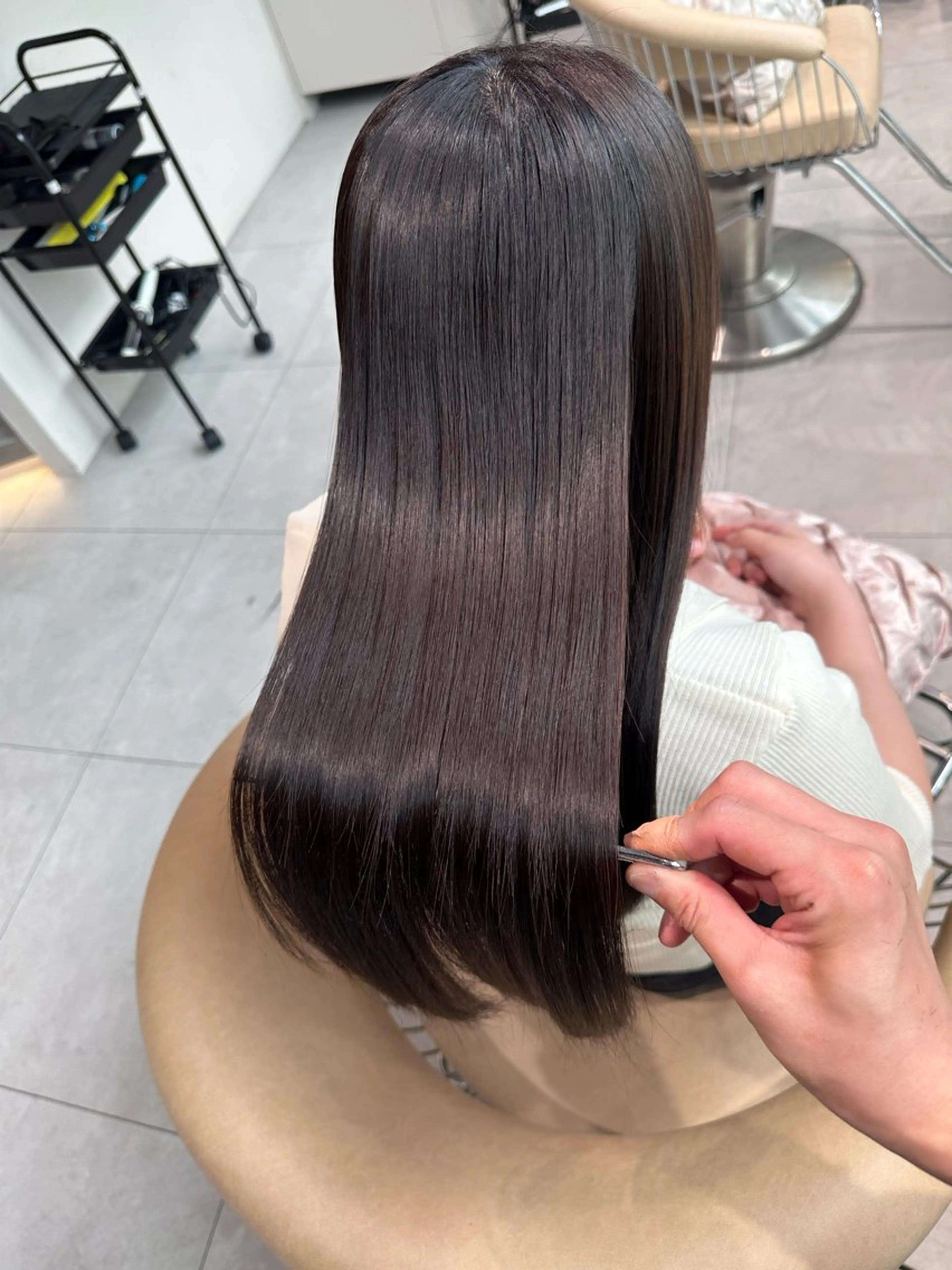 【🌈4月限定🌈】似合わせカット＋⭐️サラサラ美髪縮毛矯正⭐️＋トリートメント※超音波アイロン付きの写真