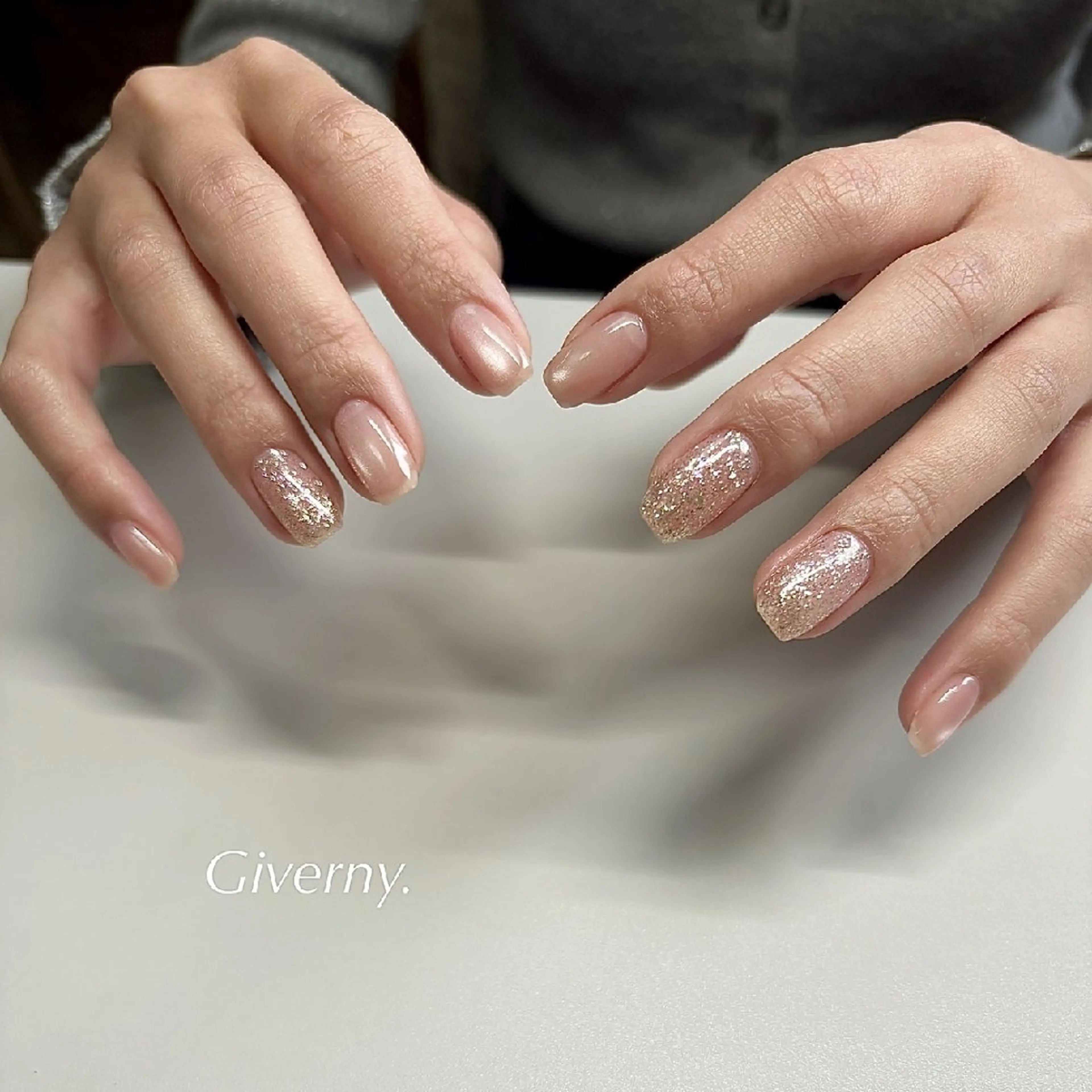 ネイル ラメ(グリッター) マグネットネイル 春ネイル ハンドネイル Giverny .のネイルデザイン