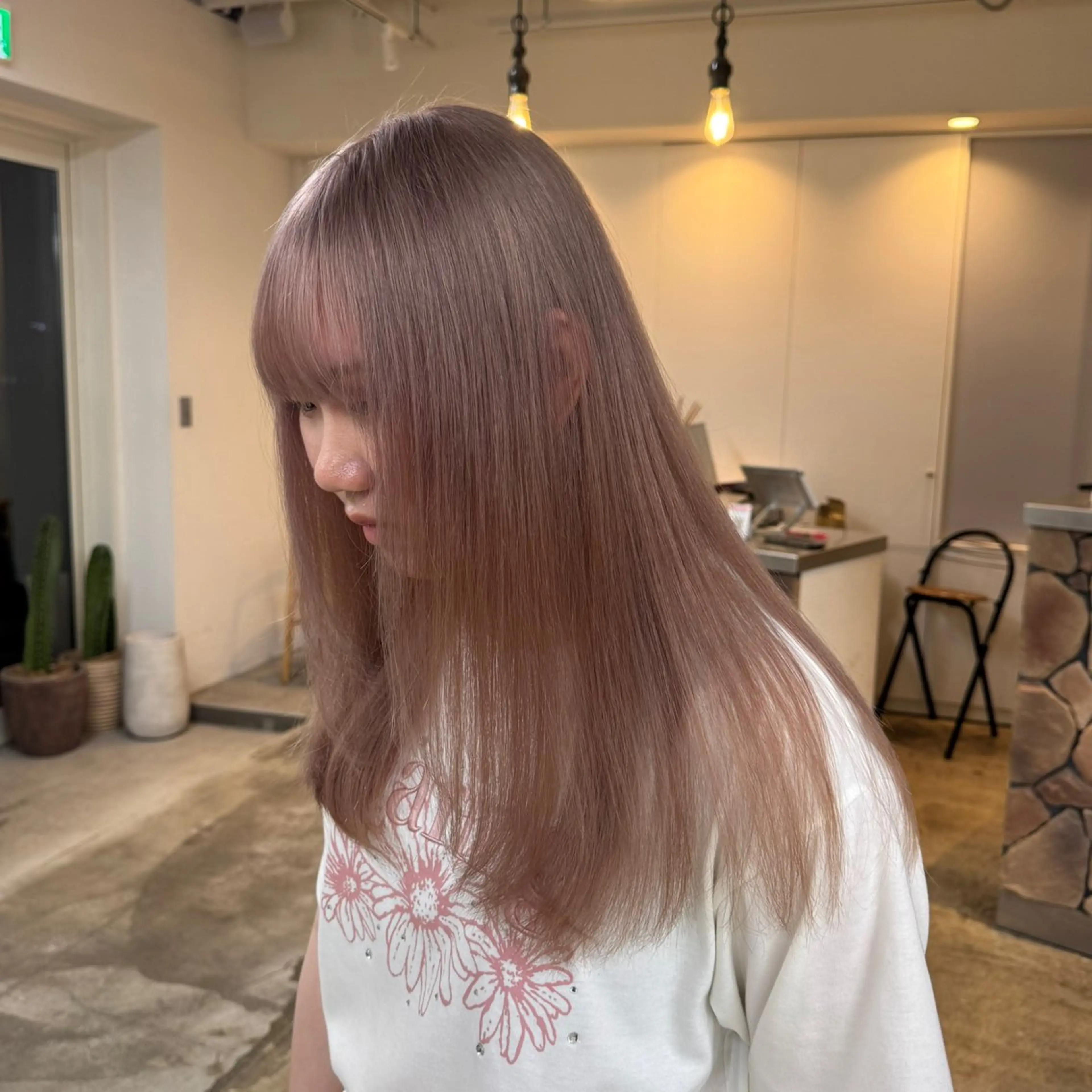 セミロング ヘアカラー fand / HINAのヘアスタイル