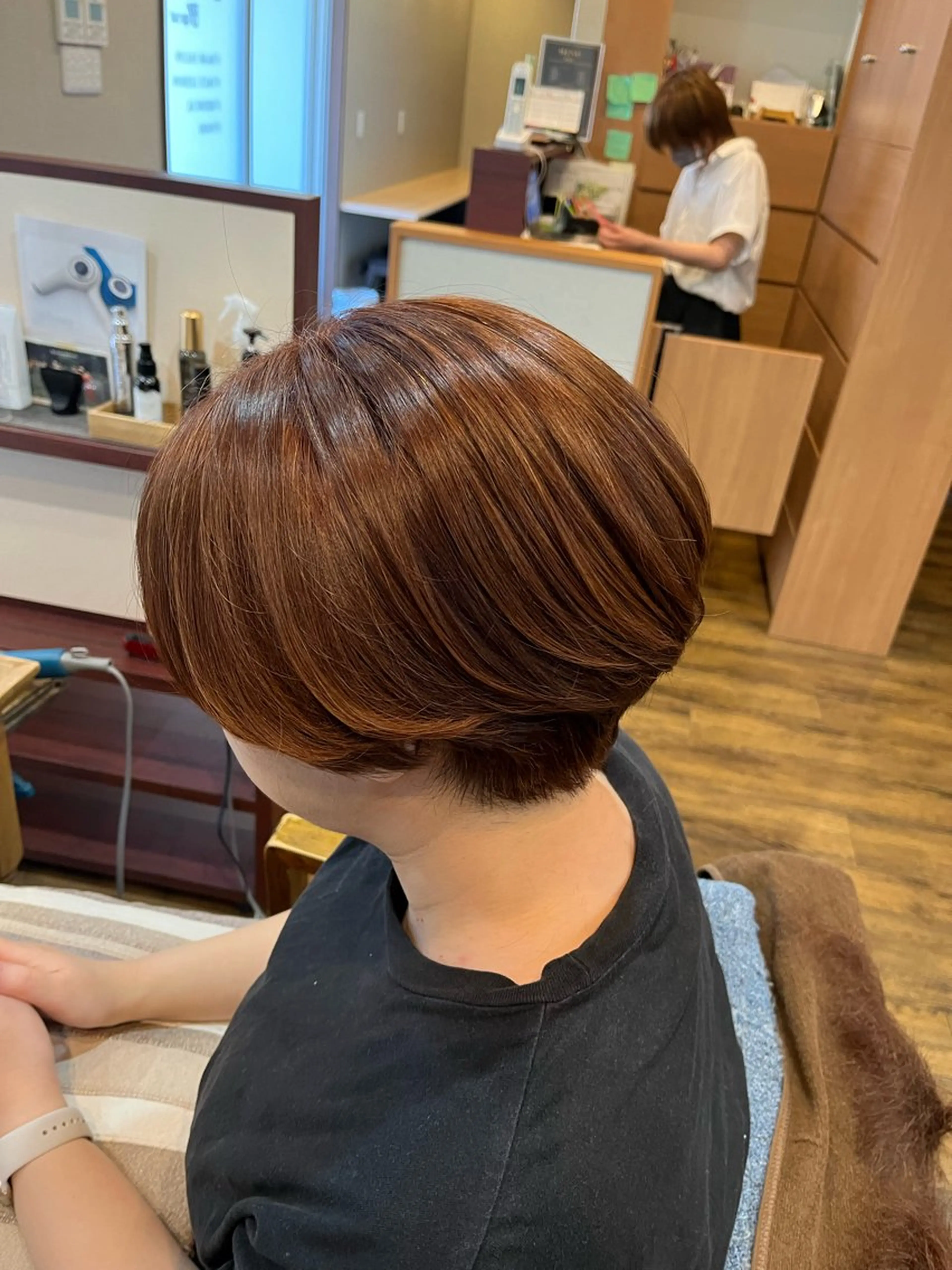 ショート カラー Lamie所属・大人女子&髪改善専門 Nobuフリーランスのヘアスタイル