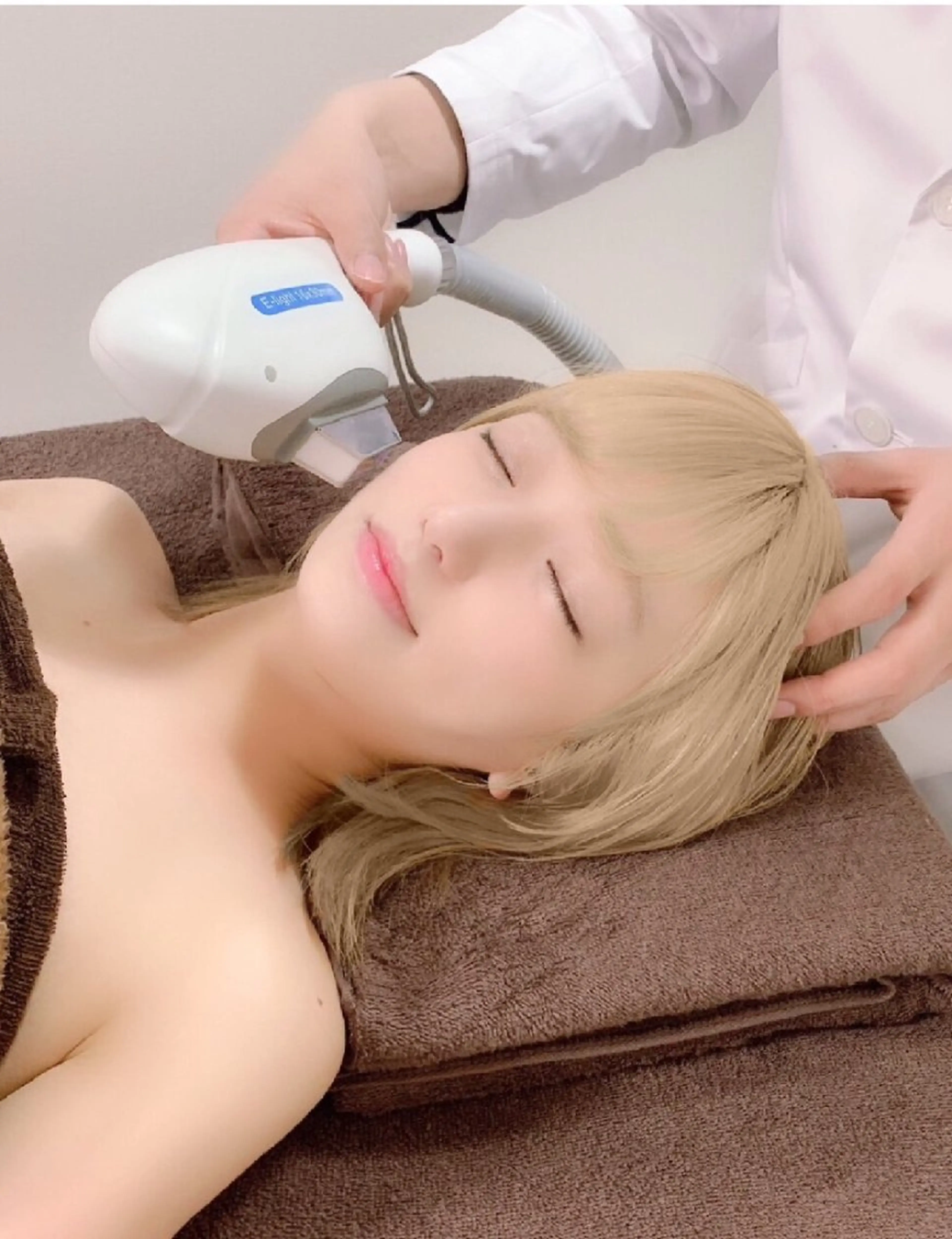 【ミニモセール限定1番人気💆‍♀️】瞬間小顔矯正×最新リフト2000ショットの写真