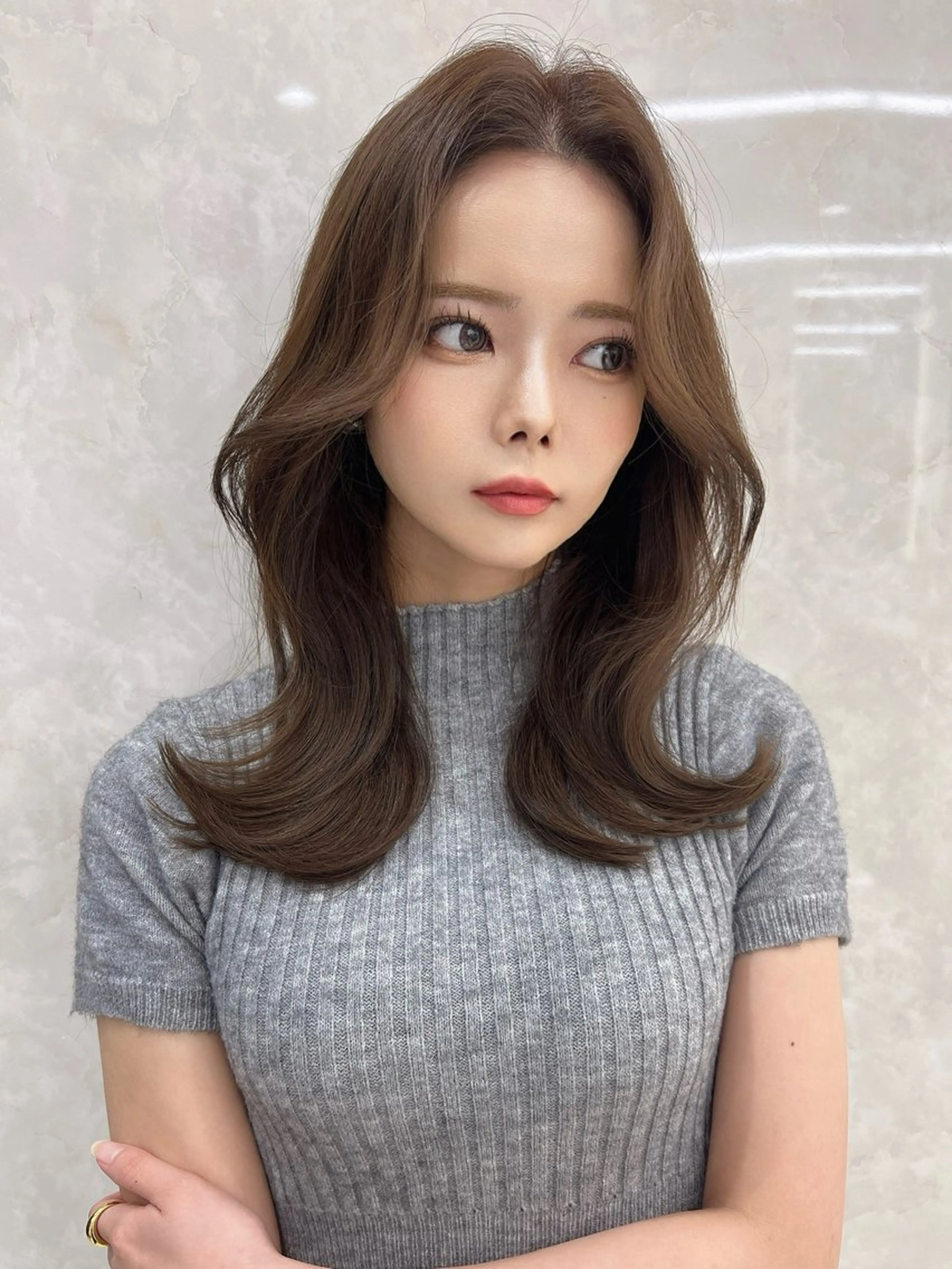 セミロング MAEUL 【マウル】栄のヘアスタイル