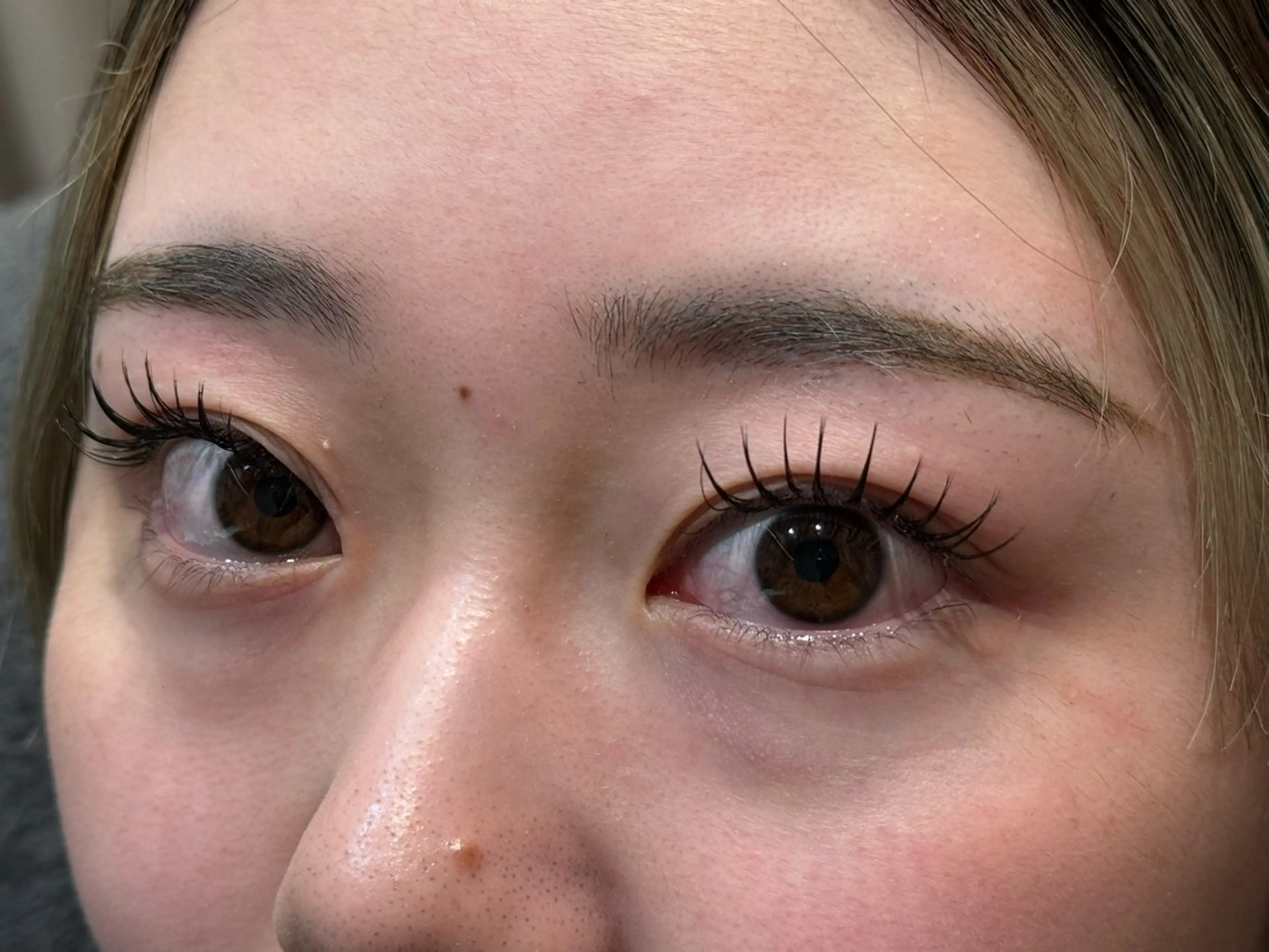 韓国風束感マツエク👀軽くて違和感のないフラットラッシュ使用✨付け放題！【コーティング仕上げ⭐️】の写真