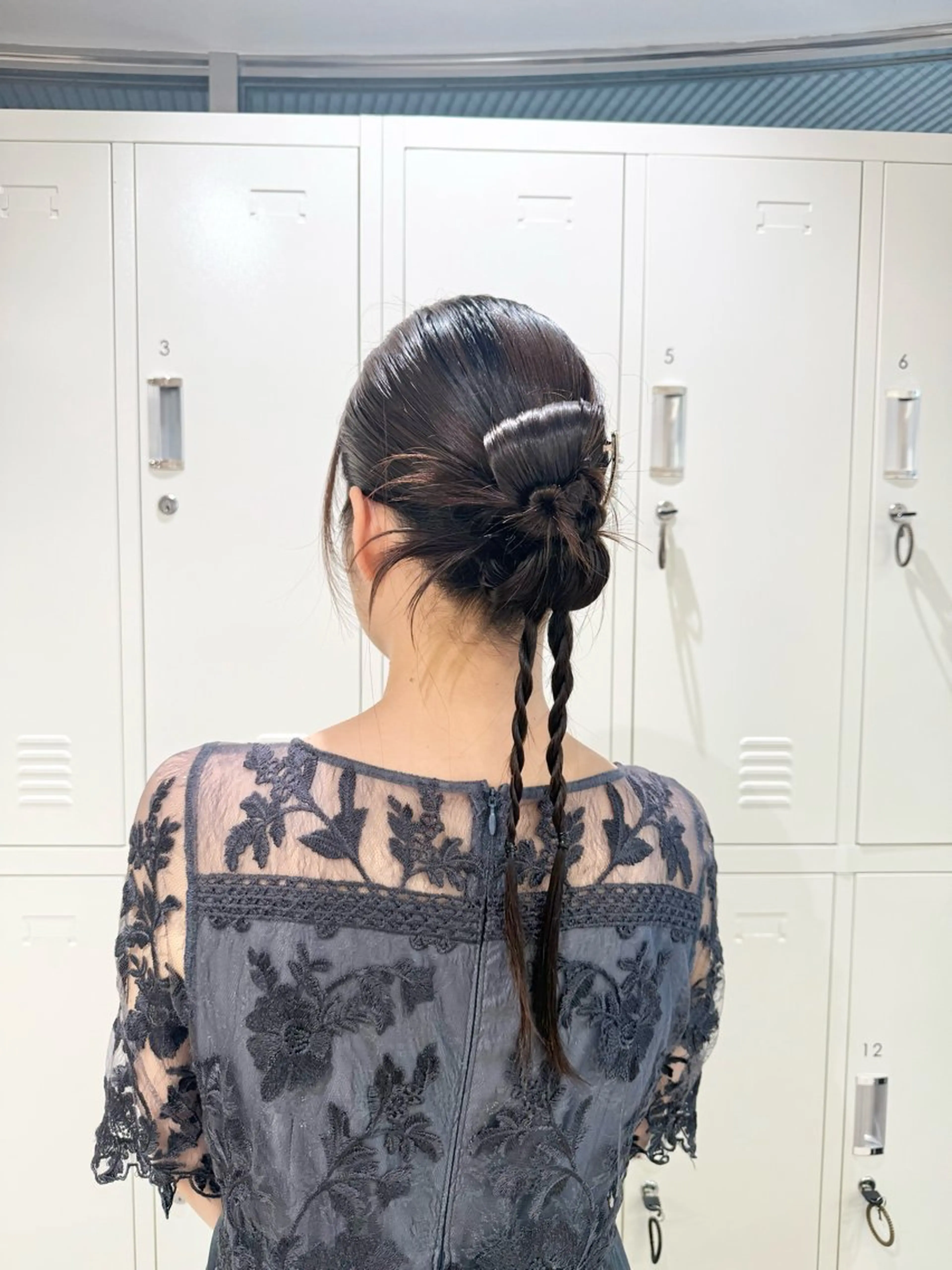 ロング ヘアアレンジ ヘアセット オタク美容師☃️🩵 ヘアアレンジ/暗髪のヘアスタイル