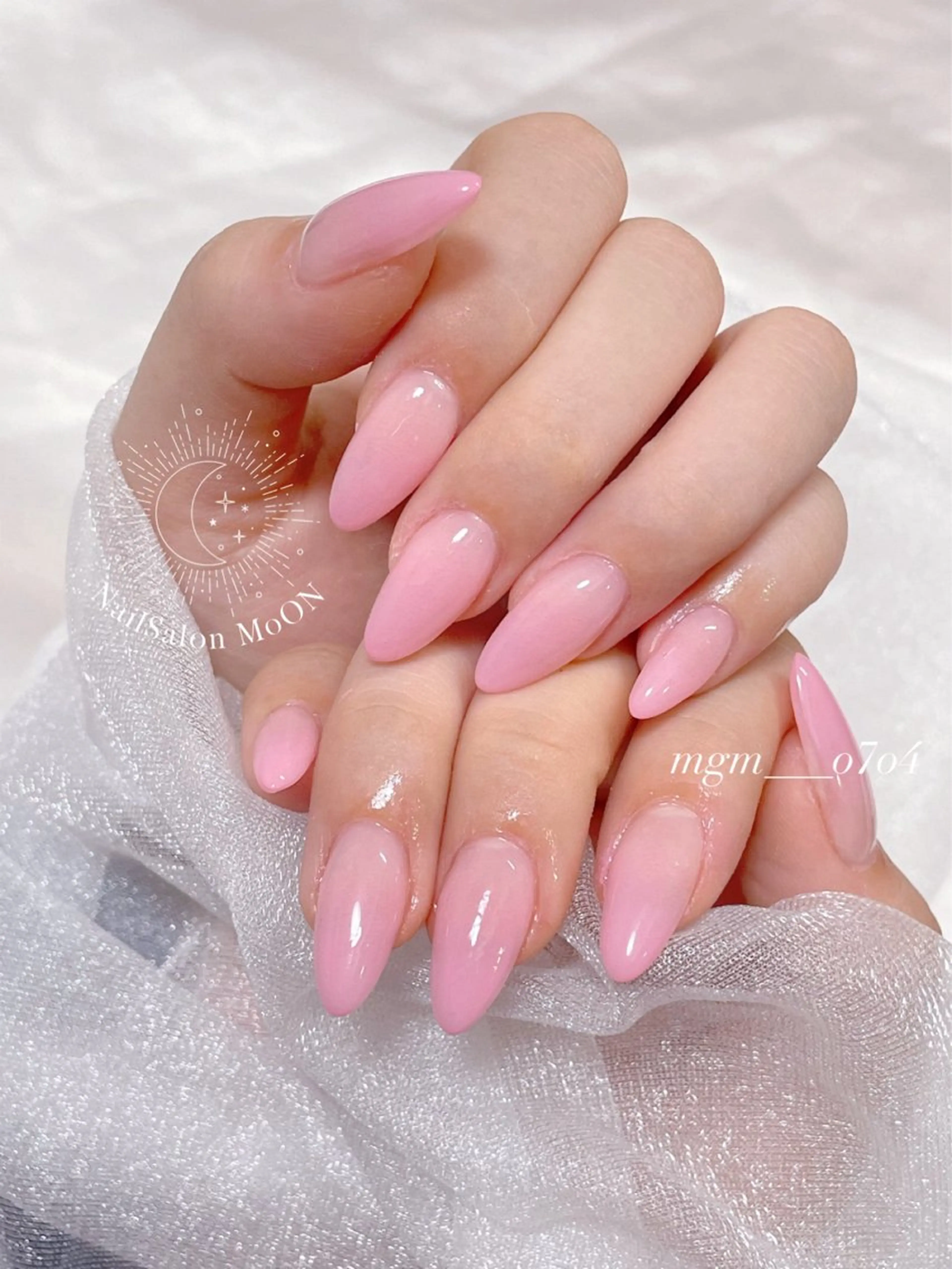 ハンドネイル ハンドケア MoON...❤︎ MeGuのネイルデザイン